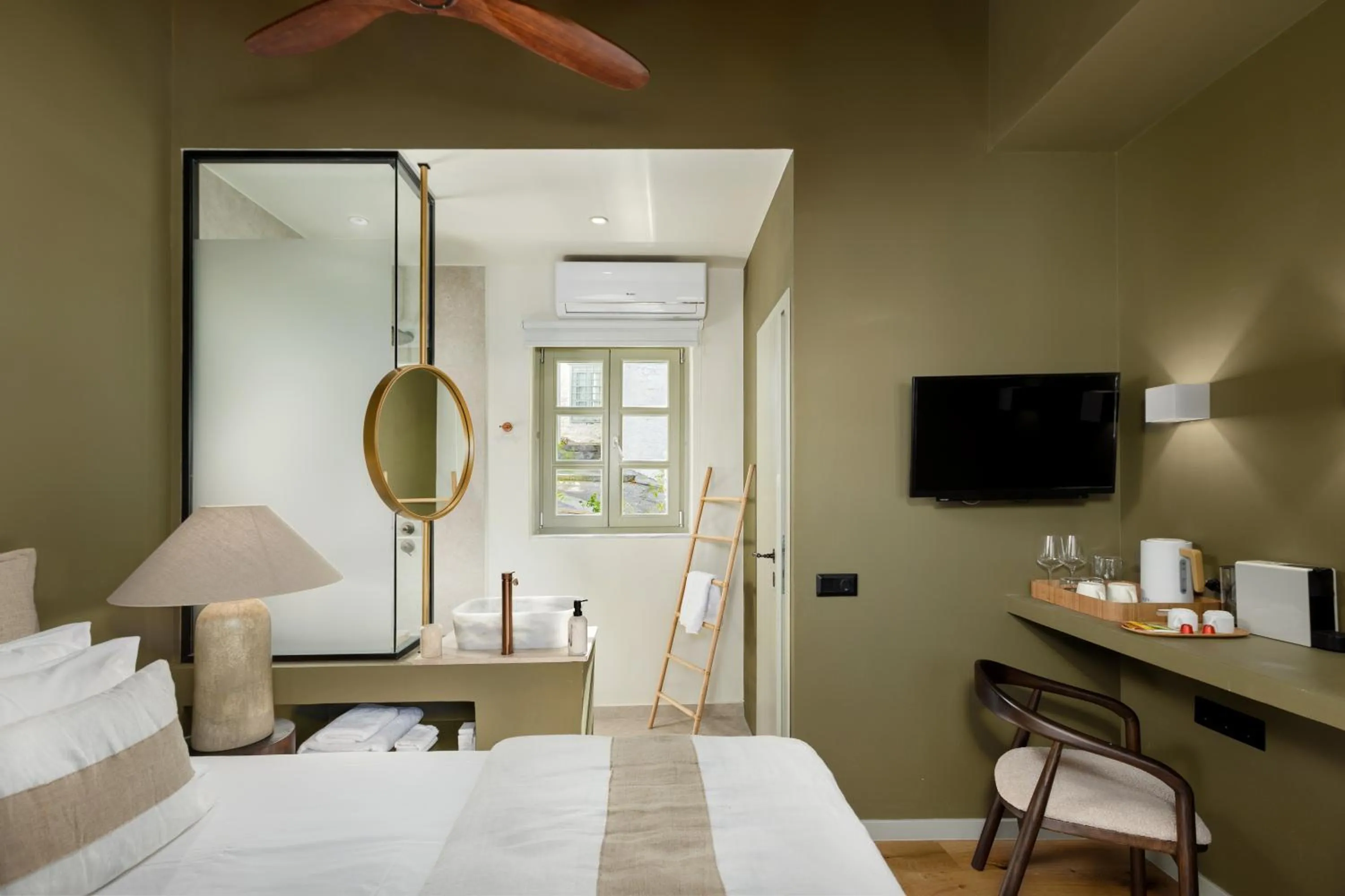 Bedroom, Bed in Maison Muse