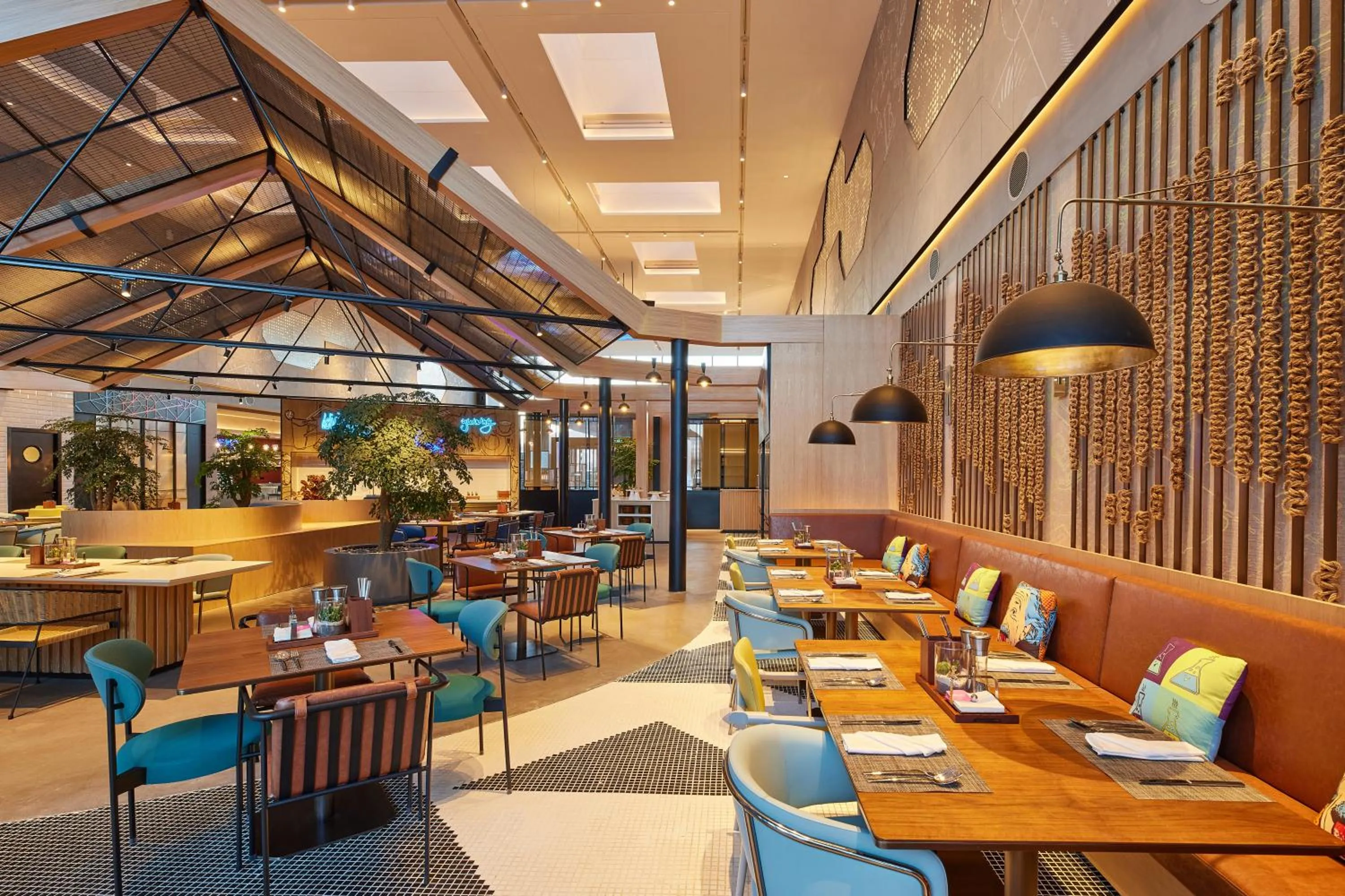 Restaurant/places to eat in Aloft Beijing Huairou