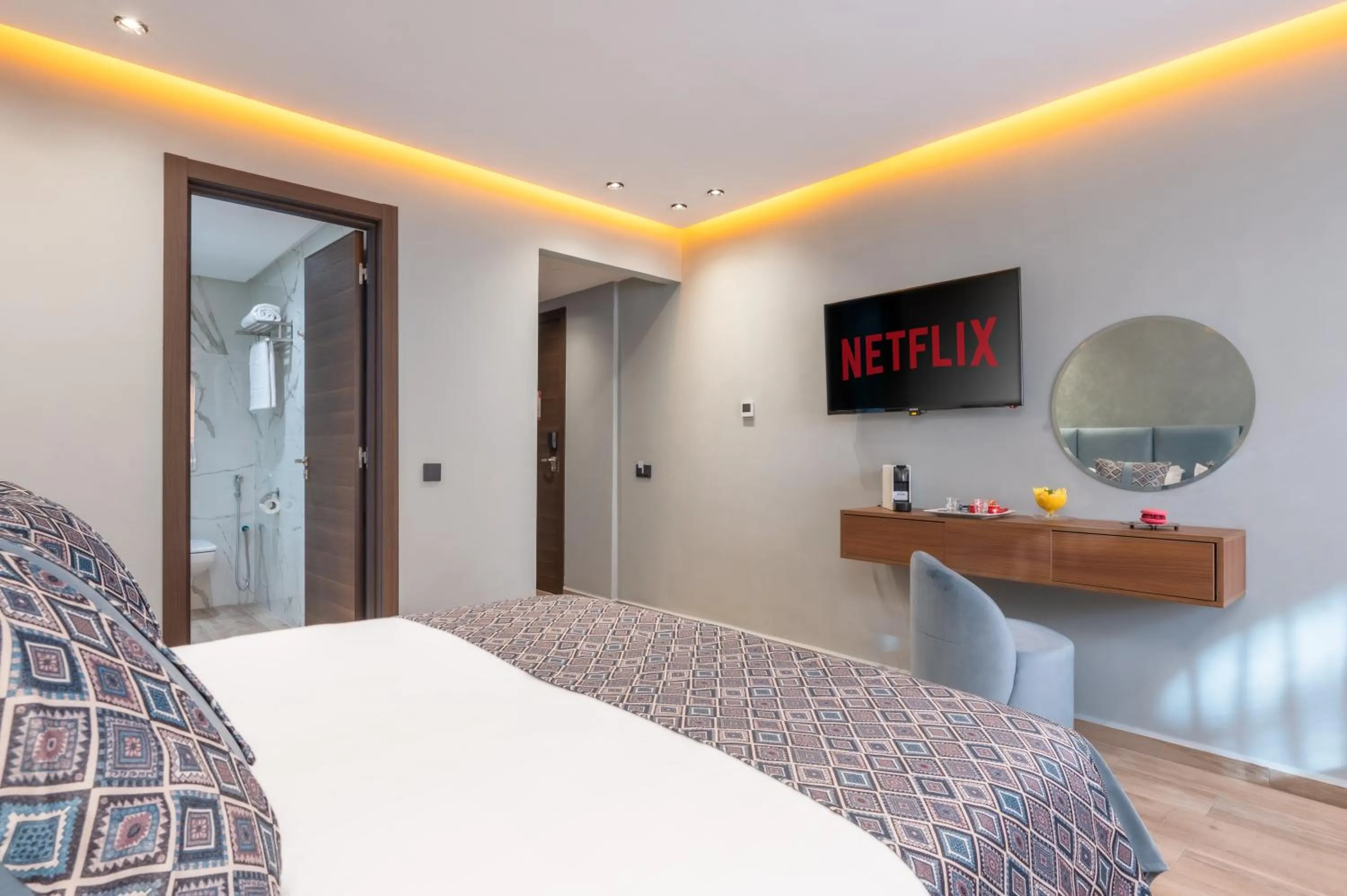 Bed in Swiss Continental Hôtel