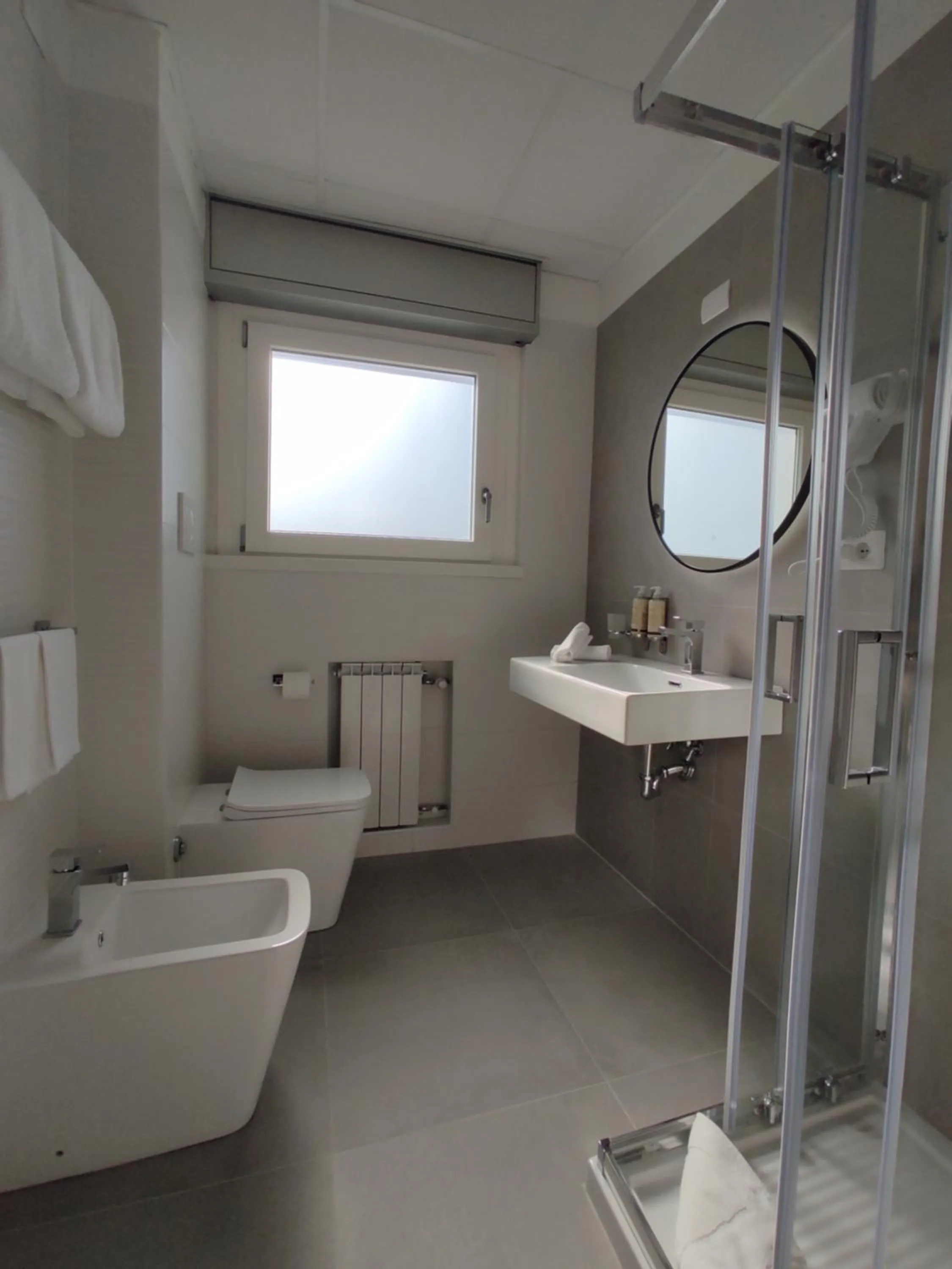 Shower in Massimi City Garden