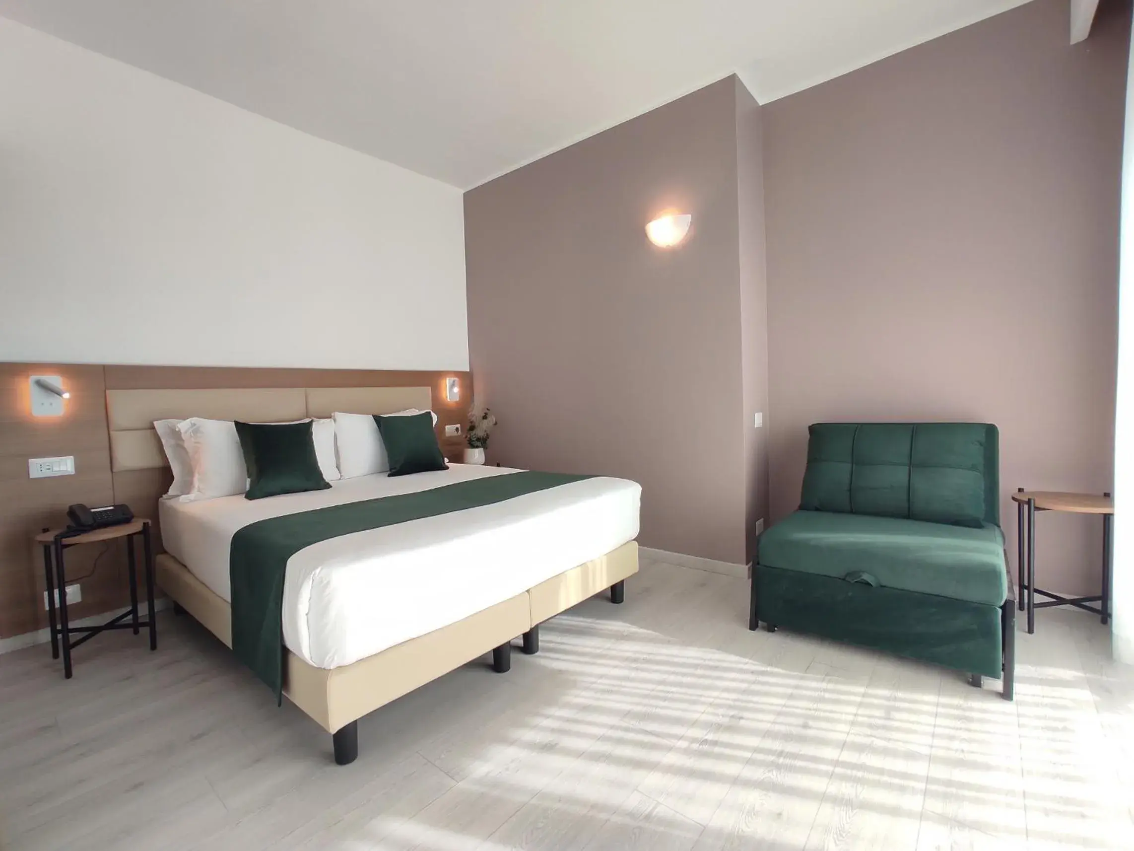 Bed in Massimi City Garden Bed in Massimi City Garden