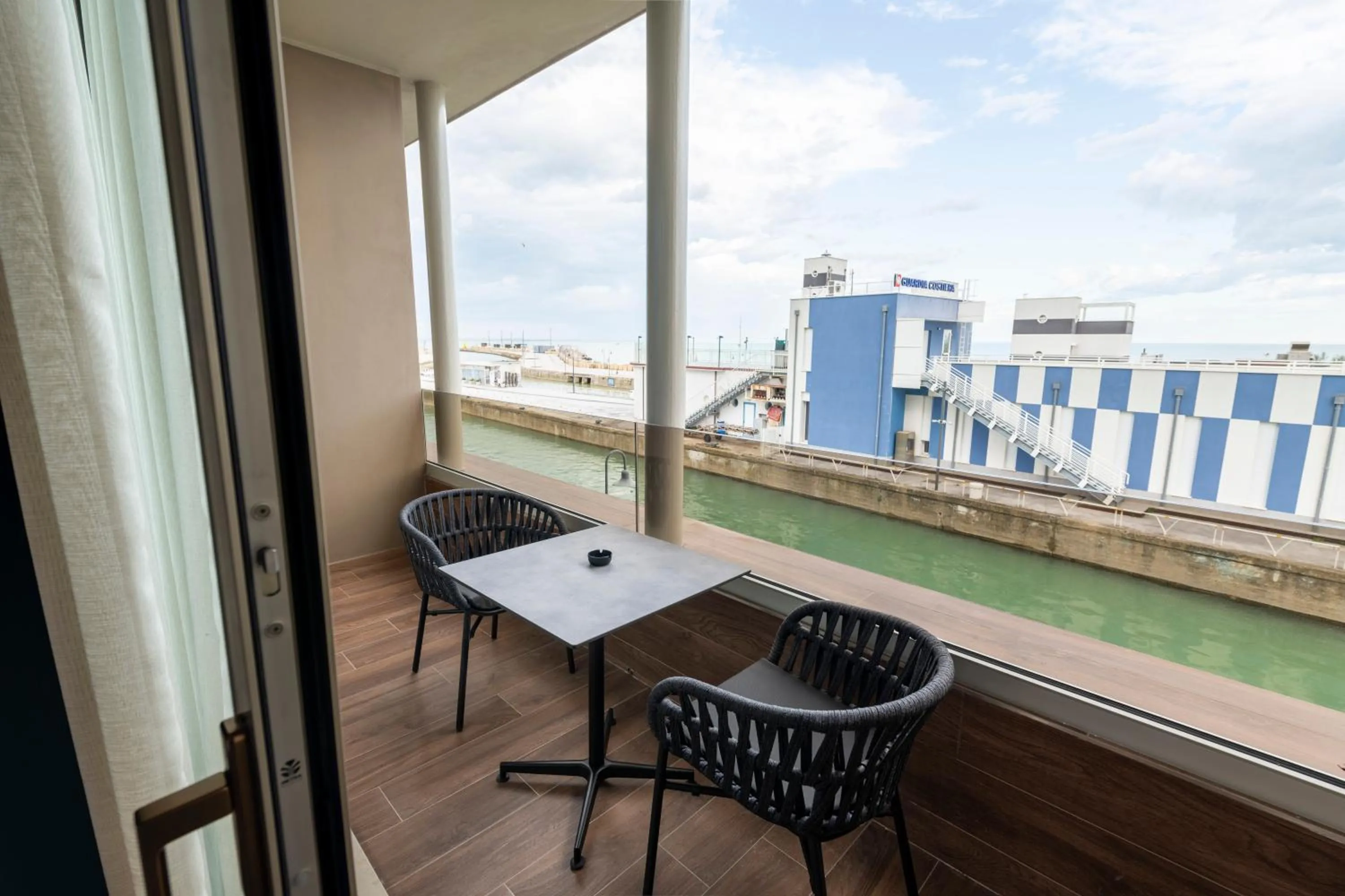 Balcony/Terrace in Visionair Suites & SPA-Room Only e Honesty Bar