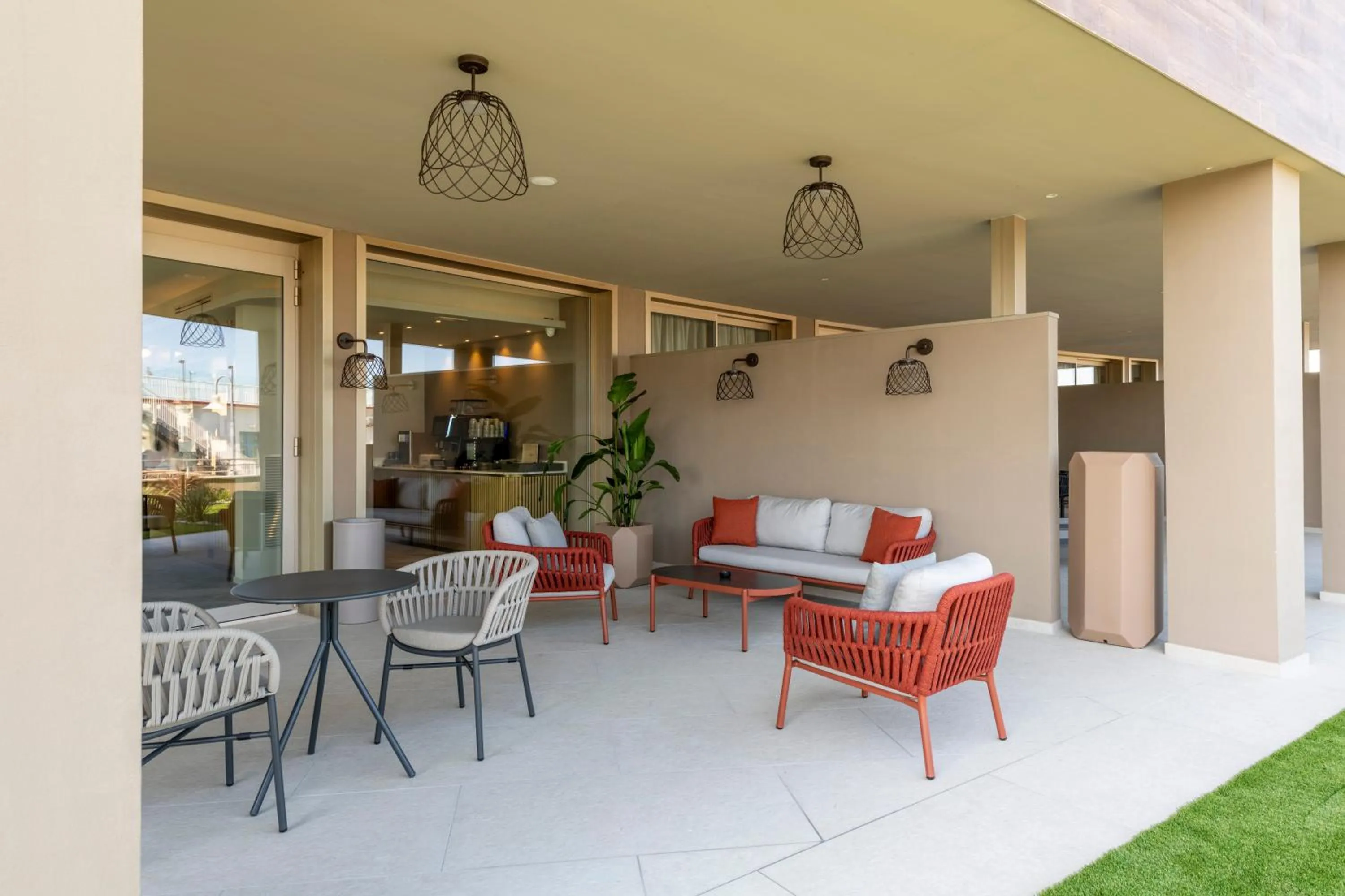 Garden in Visionair Suites & SPA-Room Only e Honesty Bar