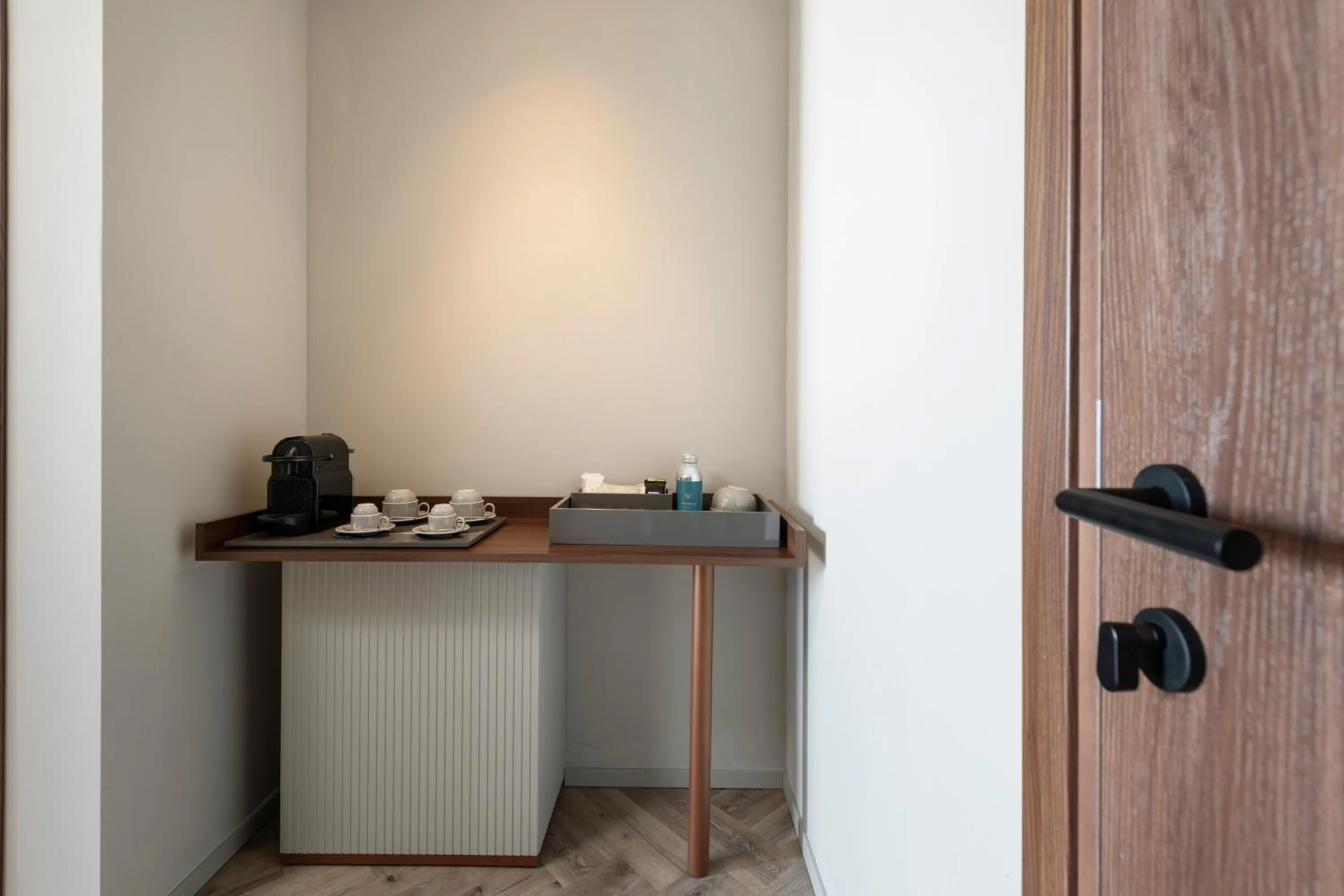 Coffee/tea facilities in Visionair Suites & SPA-Room Only e Honesty Bar