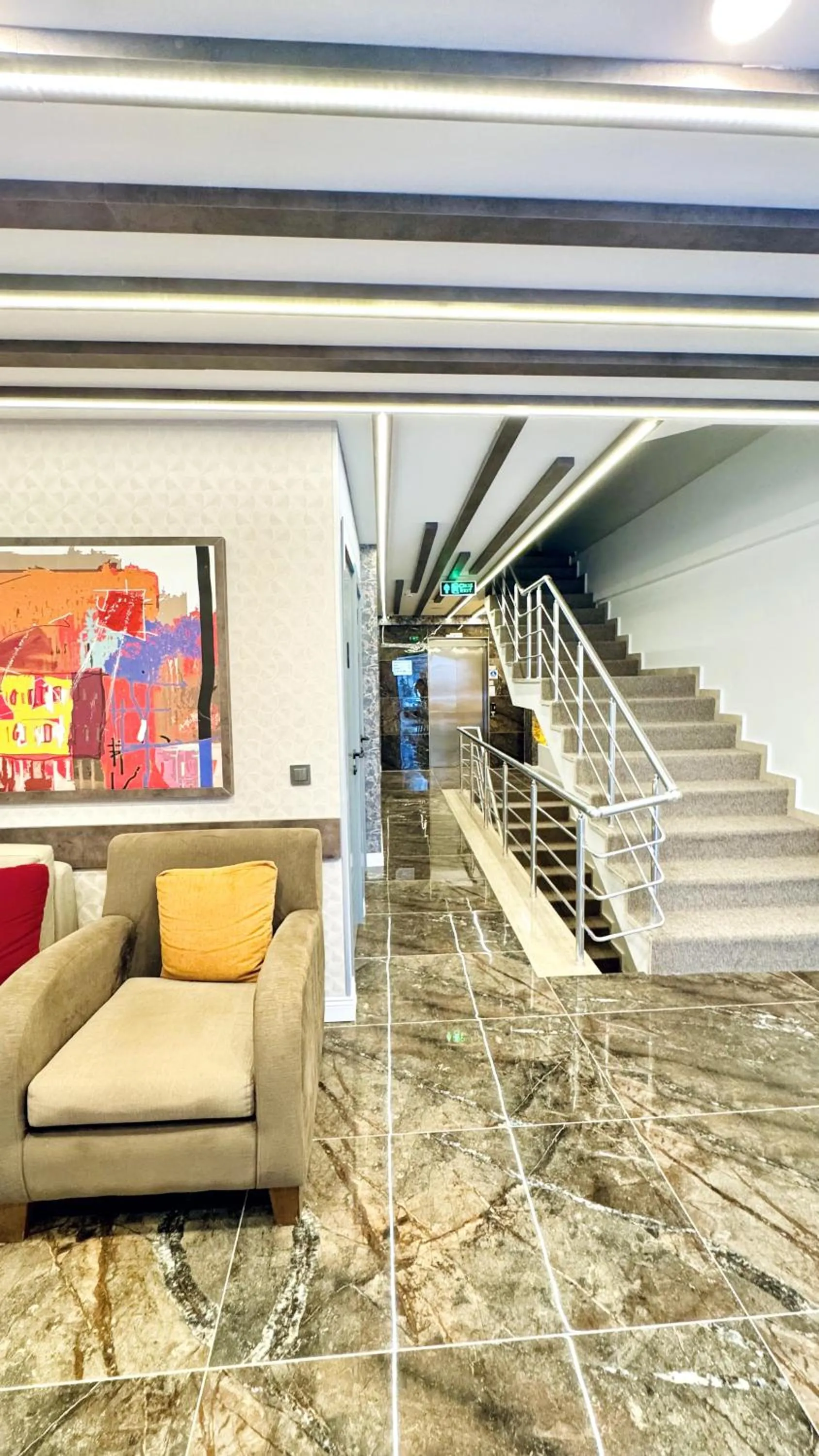 Lobby or reception in Toprak City Hotel Antalya