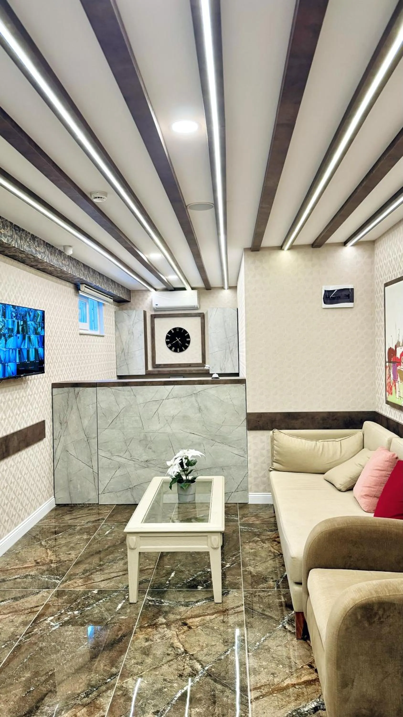 Lobby or reception in Toprak City Hotel Antalya