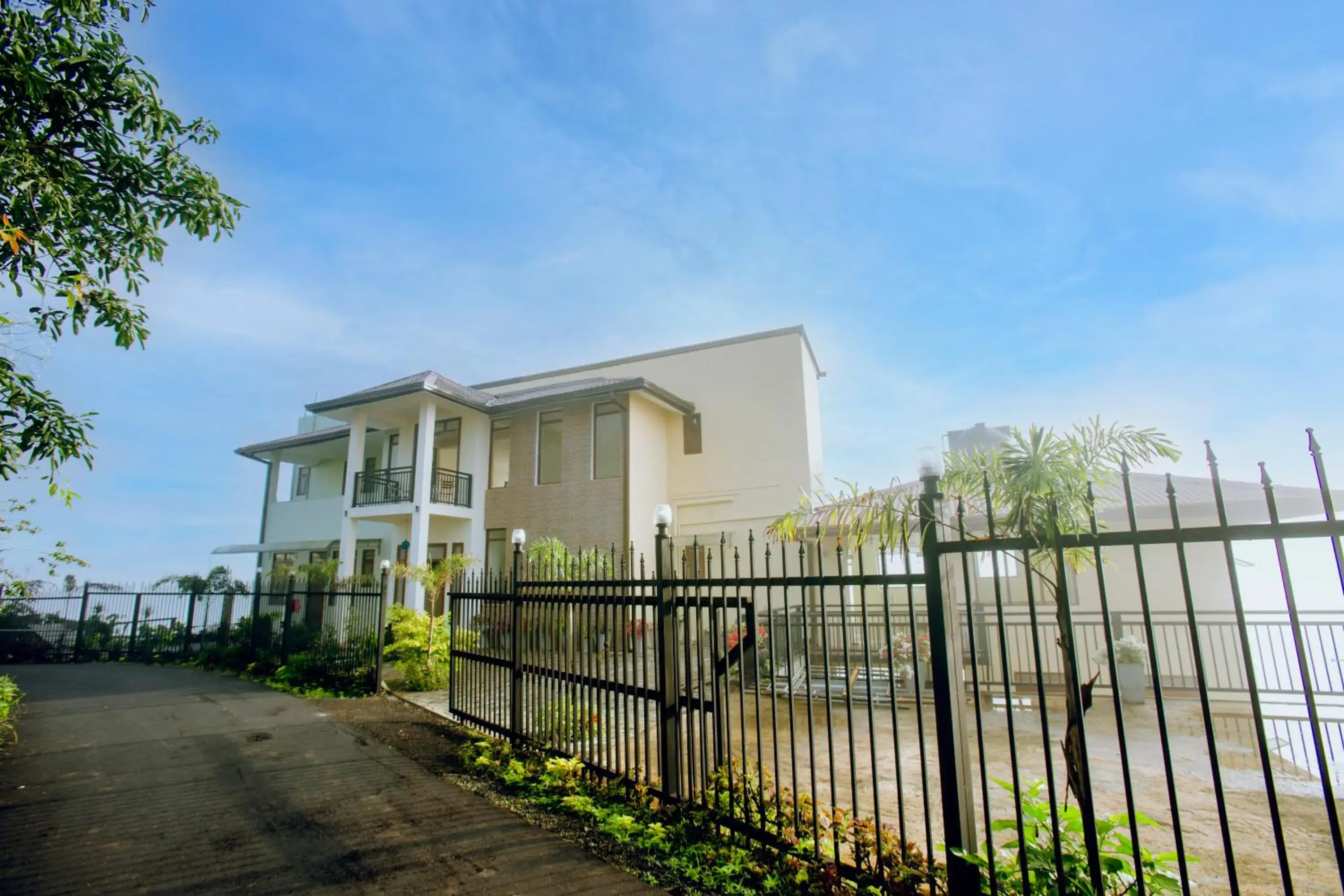 Property building in Hill Paradise Hanthana Property building in Hill Paradise Hanthana