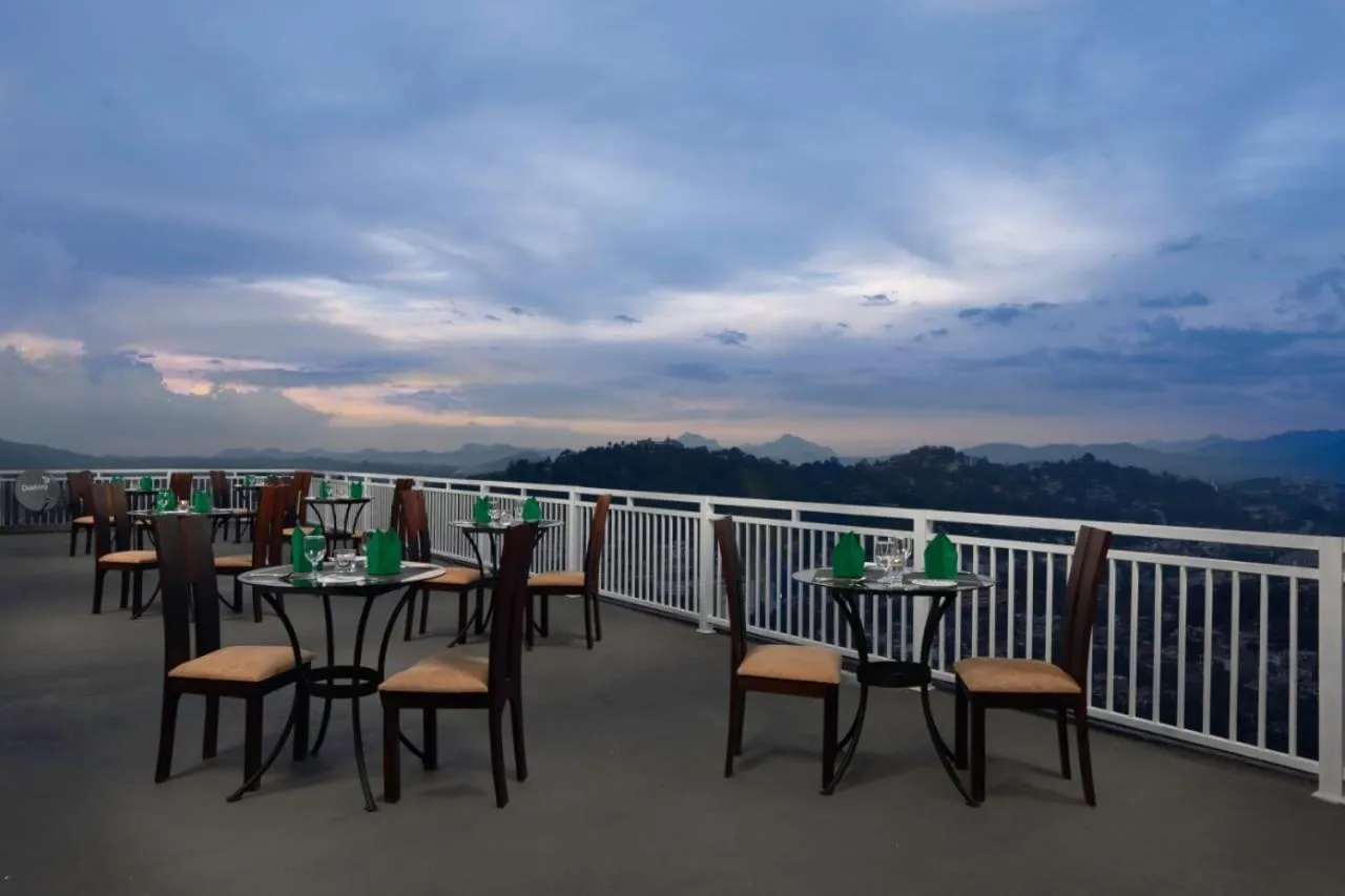 Hill Paradise Hanthana