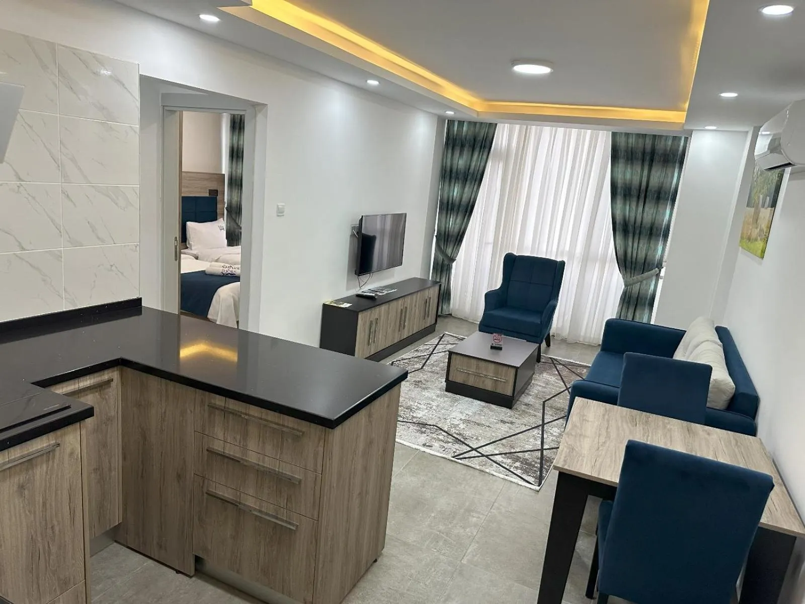 TV and multimedia in Nurel Shark Residence