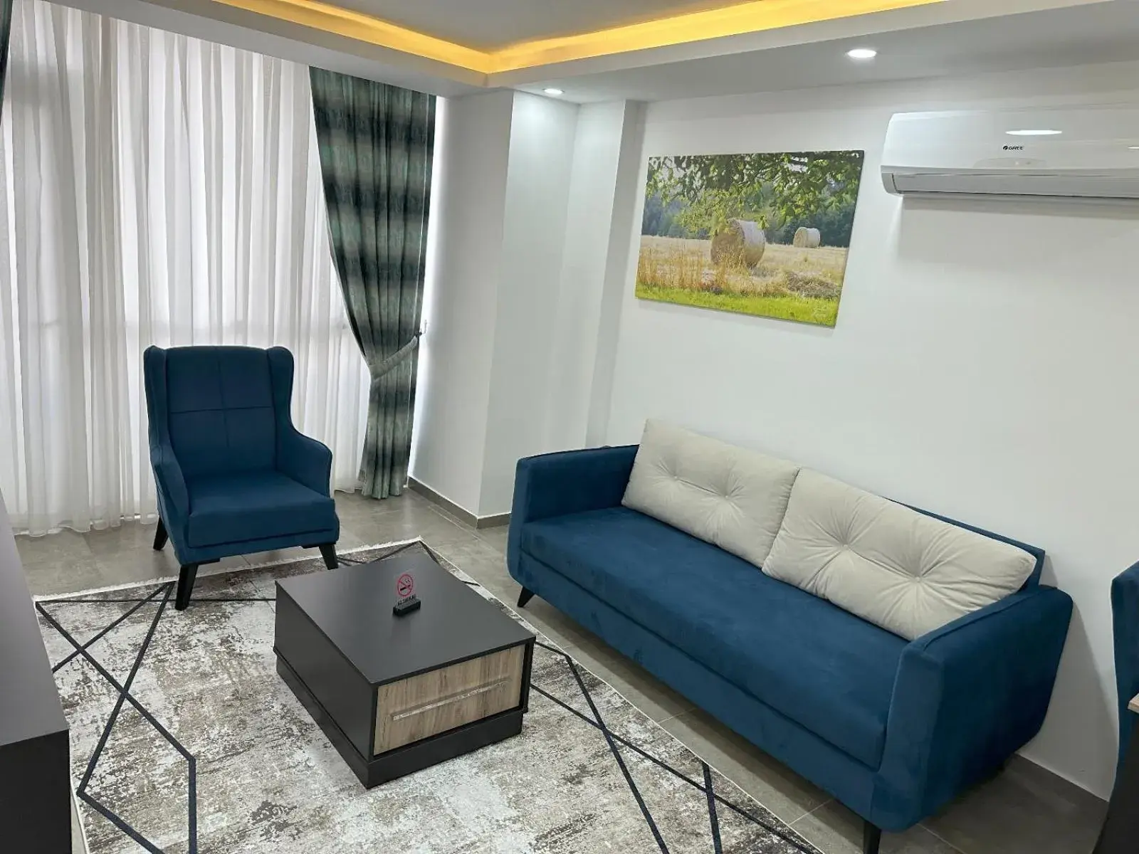 Living room in Nurel Shark Residence Living room in Nurel Shark Residence