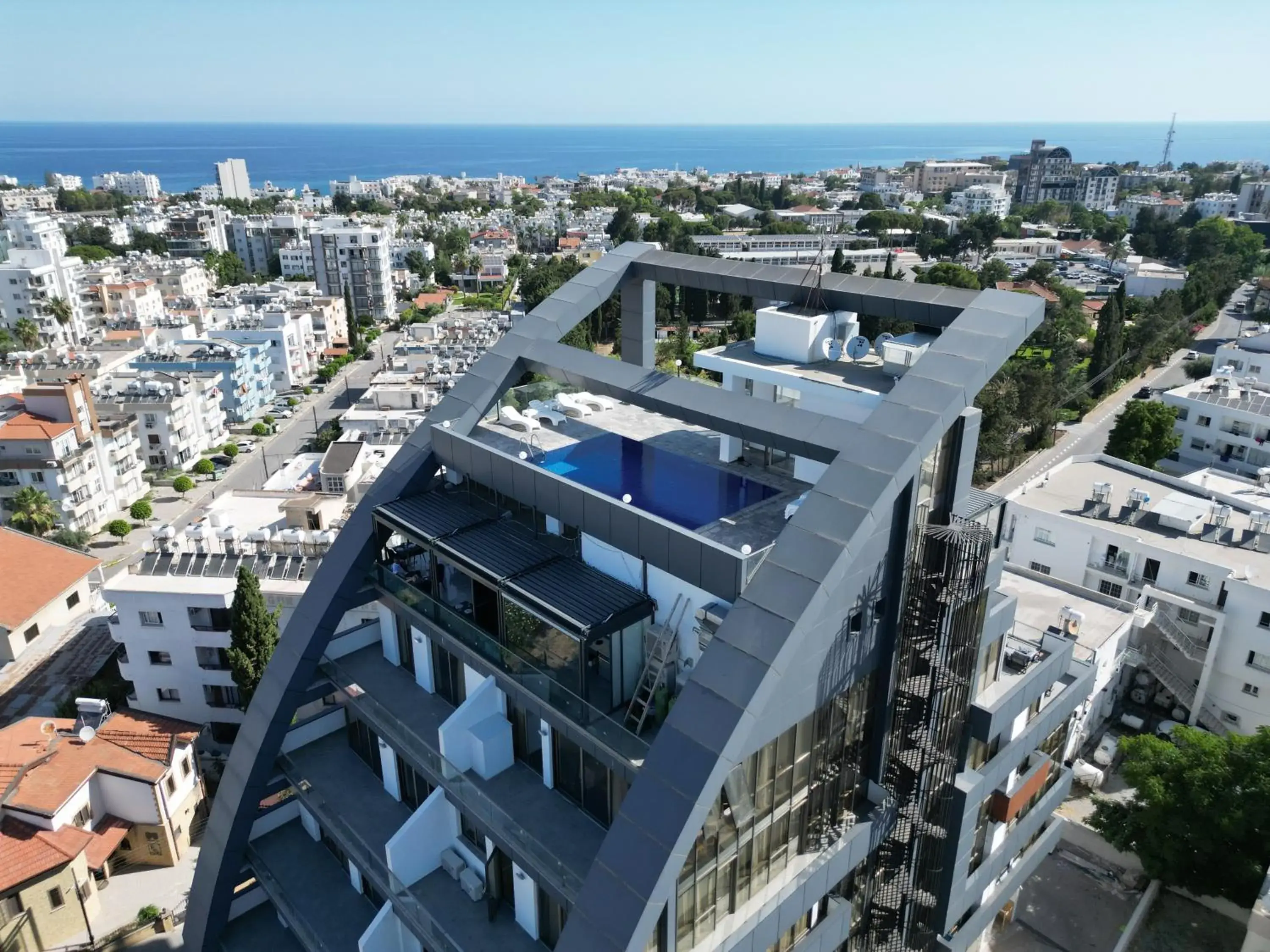 Swimming pool in Nurel Shark Residence Swimming pool in Nurel Shark Residence