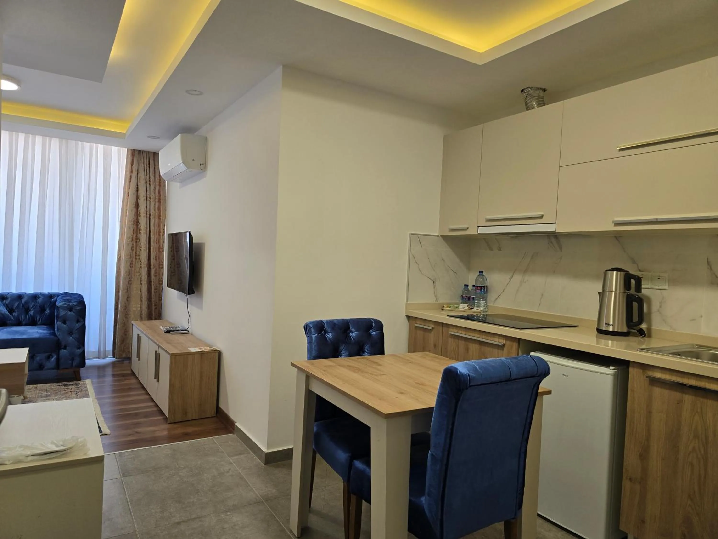 Kitchen or kitchenette in Nurel Shark Residence