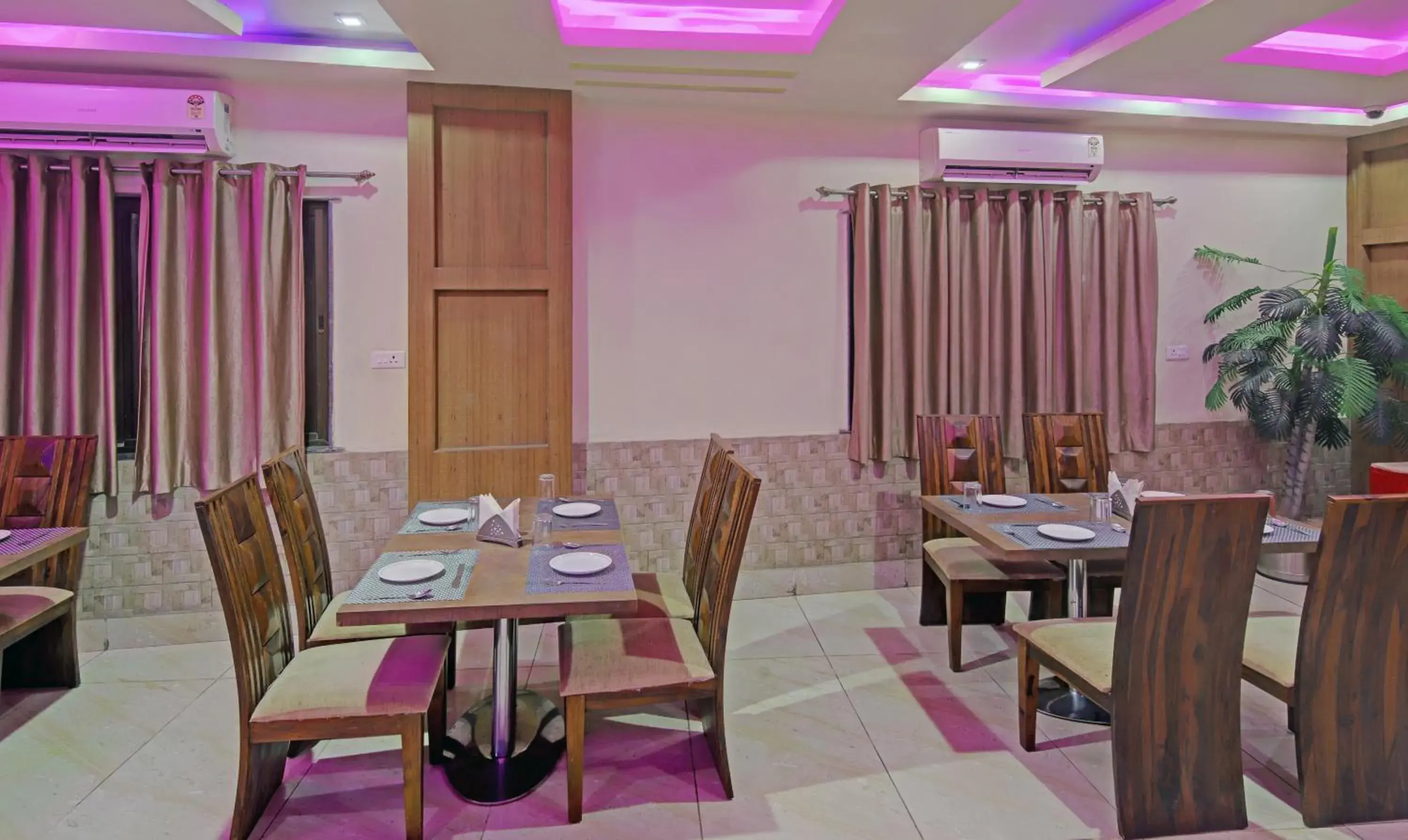 Restaurant/places to eat in Treebo Archie Regency Restaurant/places to eat in Treebo Archie Regency