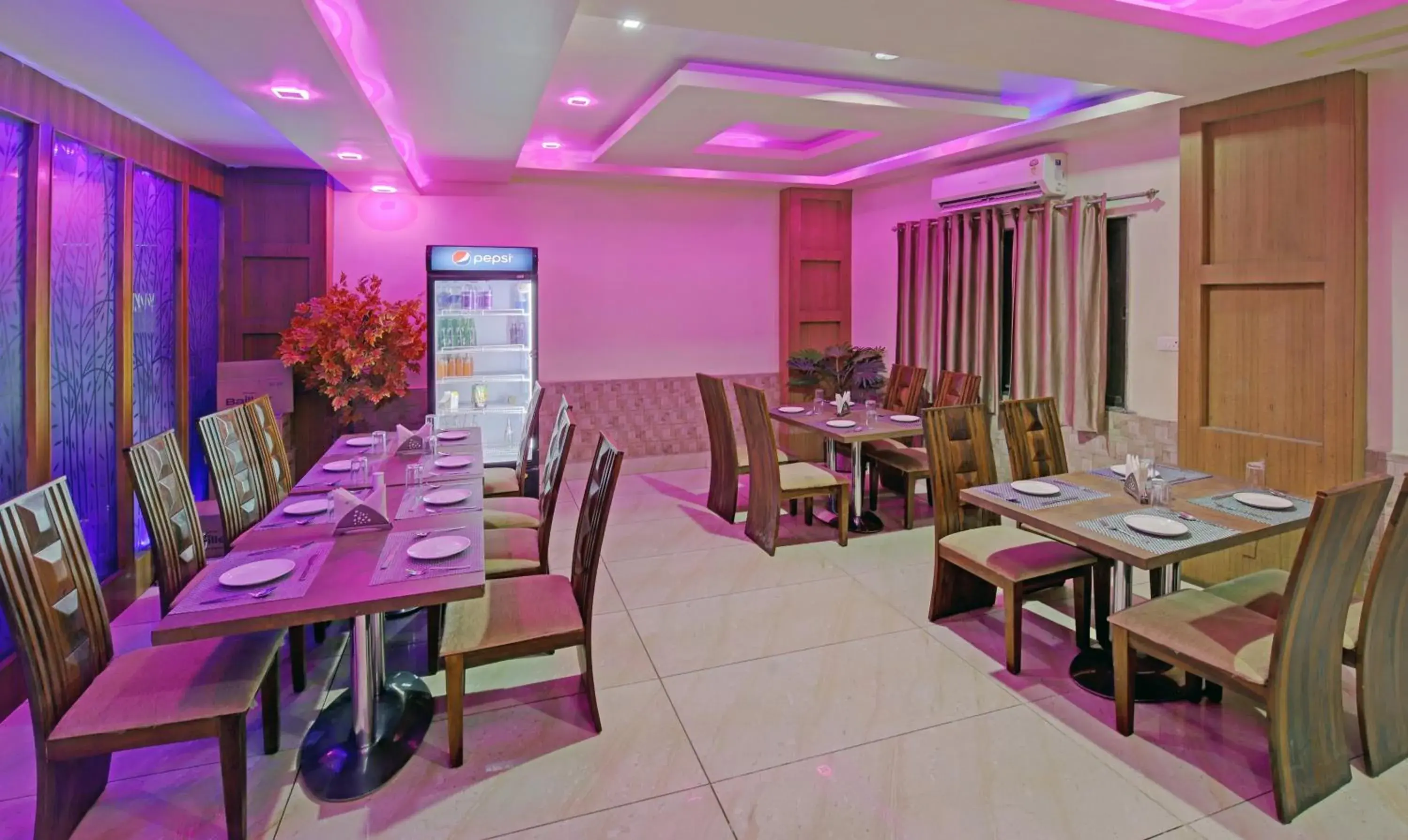 Restaurant/places to eat in Treebo Archie Regency Restaurant/places to eat in Treebo Archie Regency