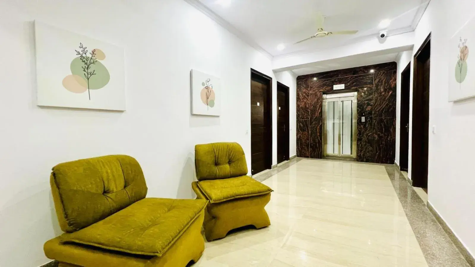 Lobby or reception in ZEN Suites - Golf Course Road Gurgaon Lobby or reception in ZEN Suites - Golf Course Road Gurgaon