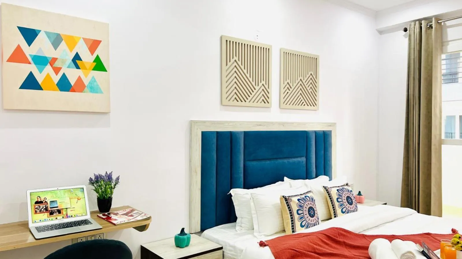 Bedroom, Bed in ZEN Suites - Golf Course Road Gurgaon