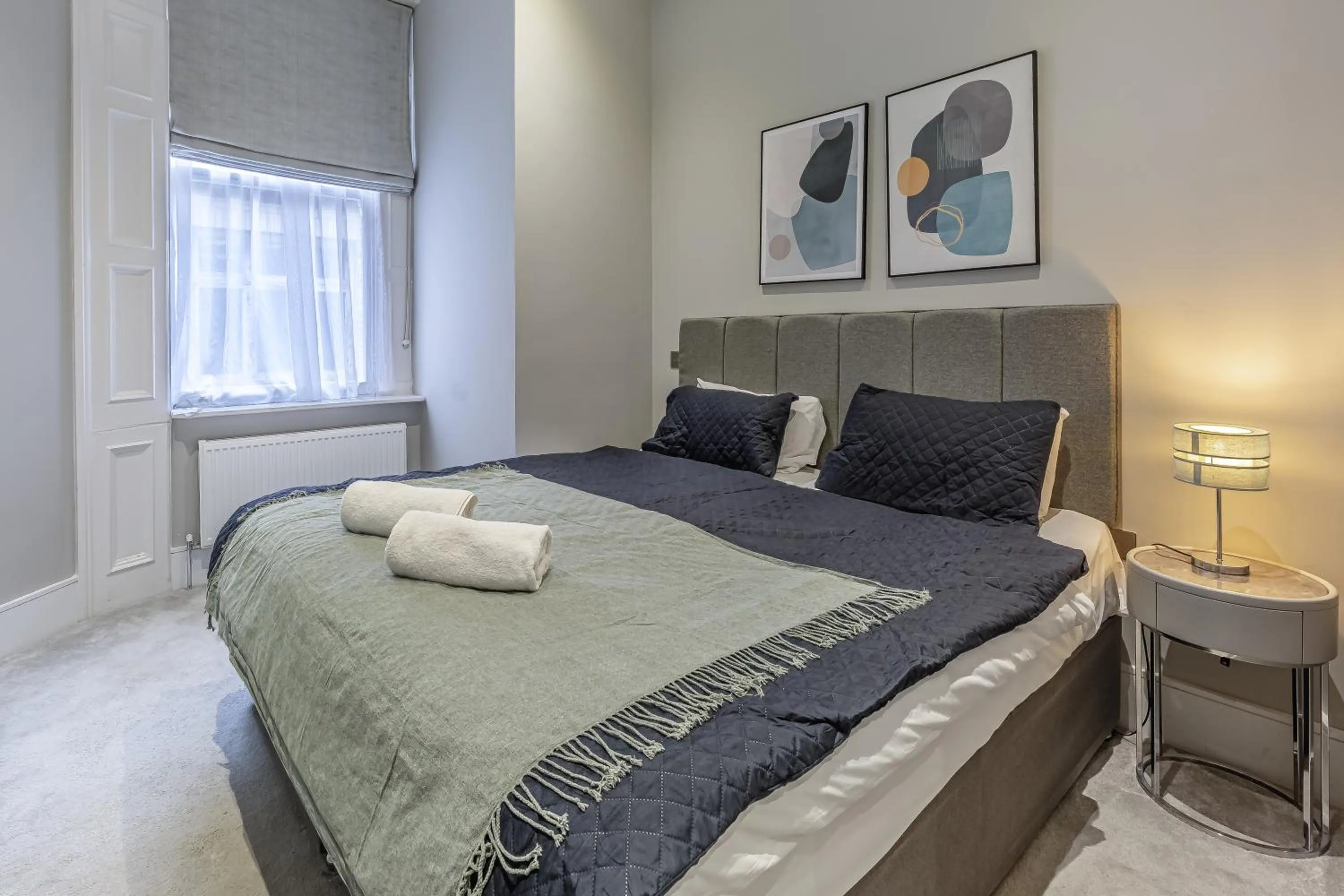Bedroom, Bed in Green Street Residences by Aeria Apartments
