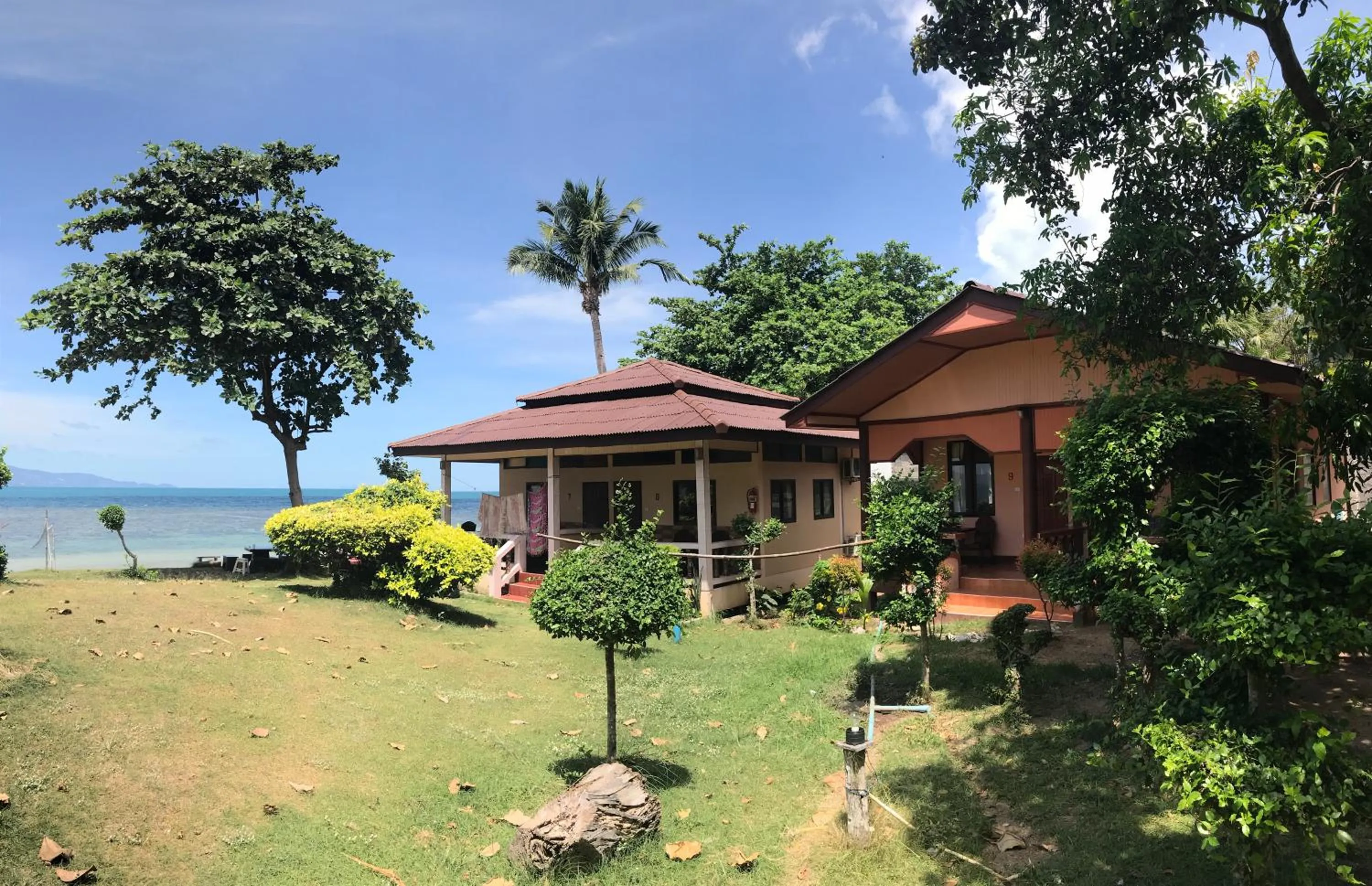 Property building in Rainbow Bungalow Haadrin Koh Phangan