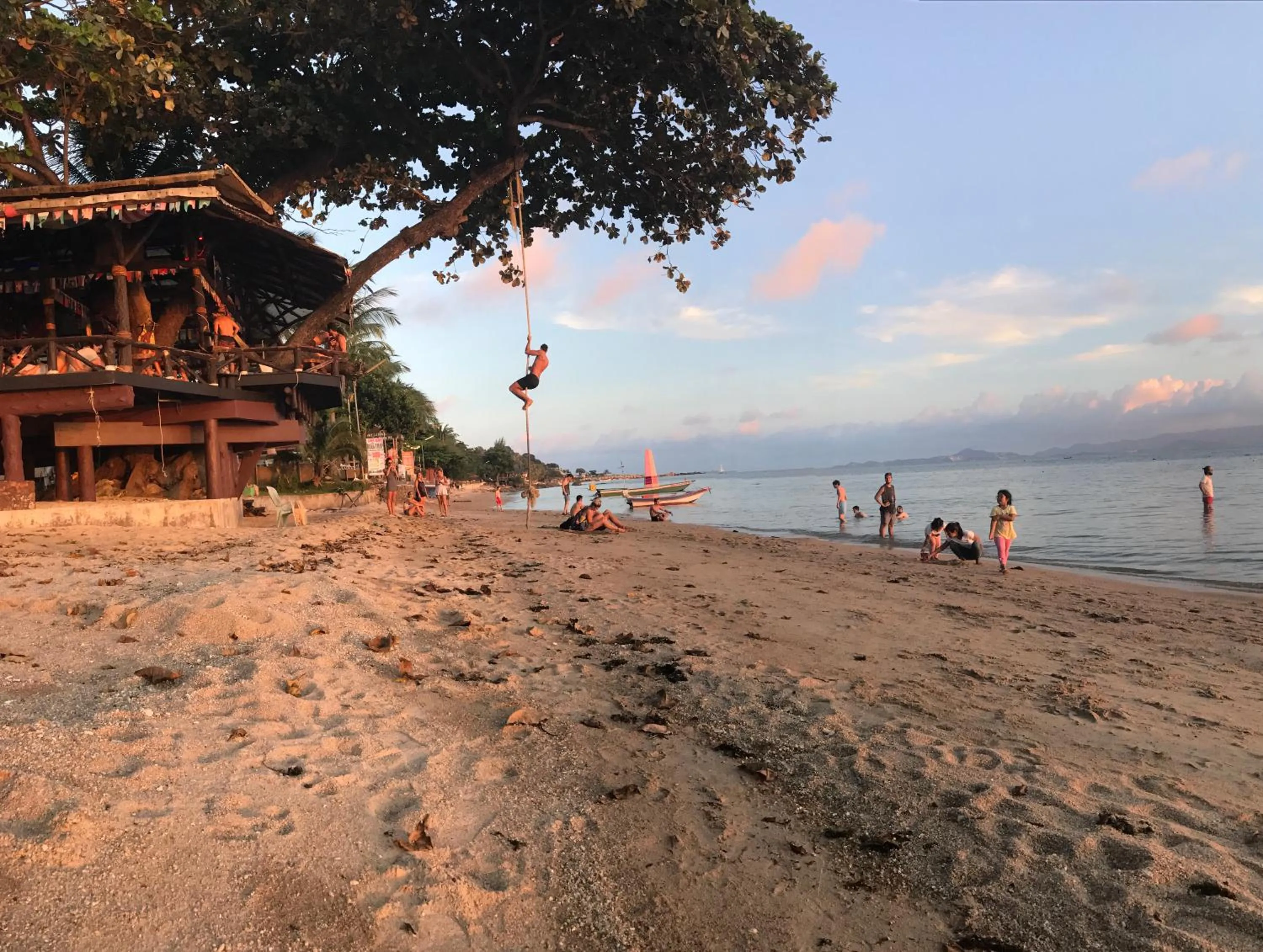 Day in Rainbow Bungalow Haadrin Koh Phangan
