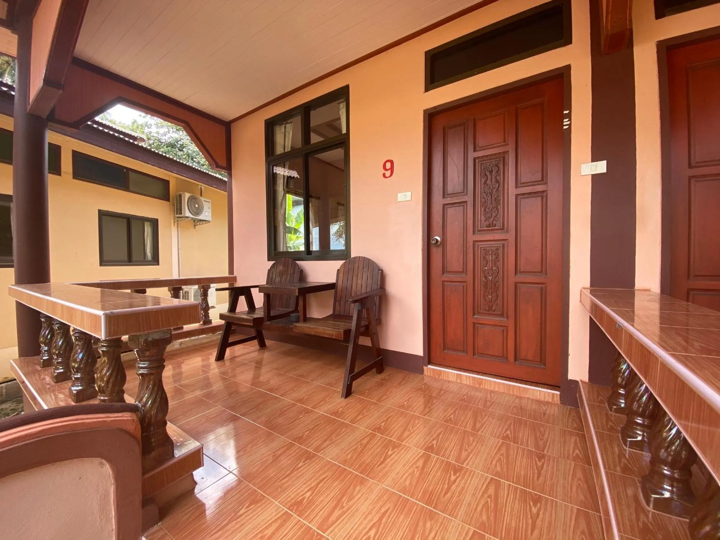 Rainbow Bungalow Haadrin Koh Phangan