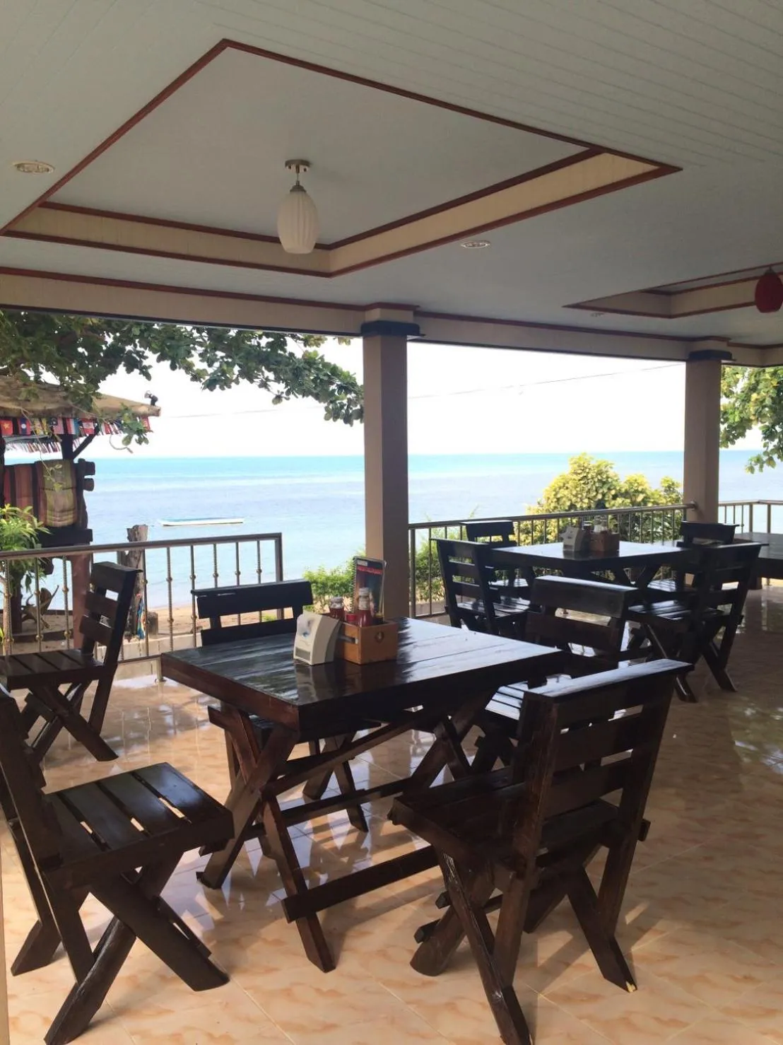 Restaurant/places to eat in Rainbow Bungalow Haadrin Koh Phangan