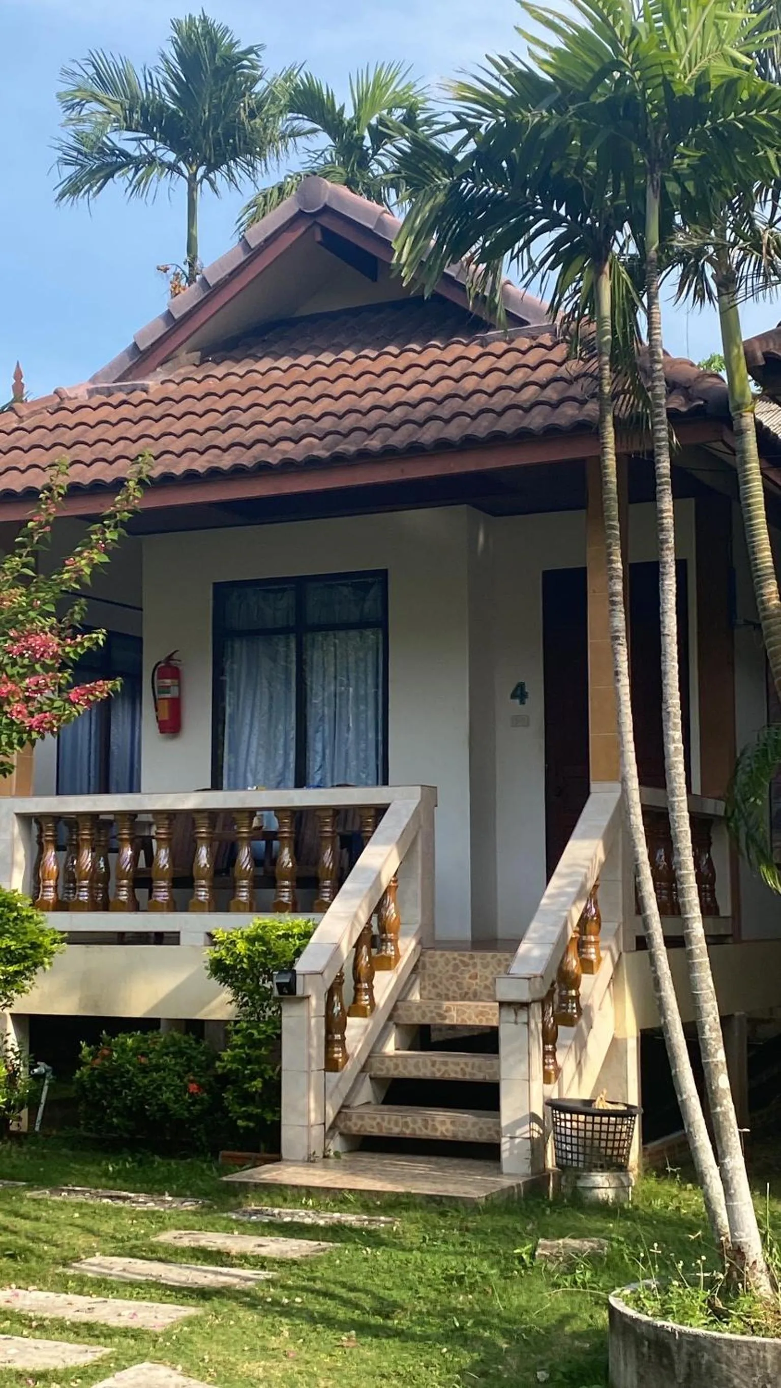 Rainbow Bungalow Haadrin Koh Phangan