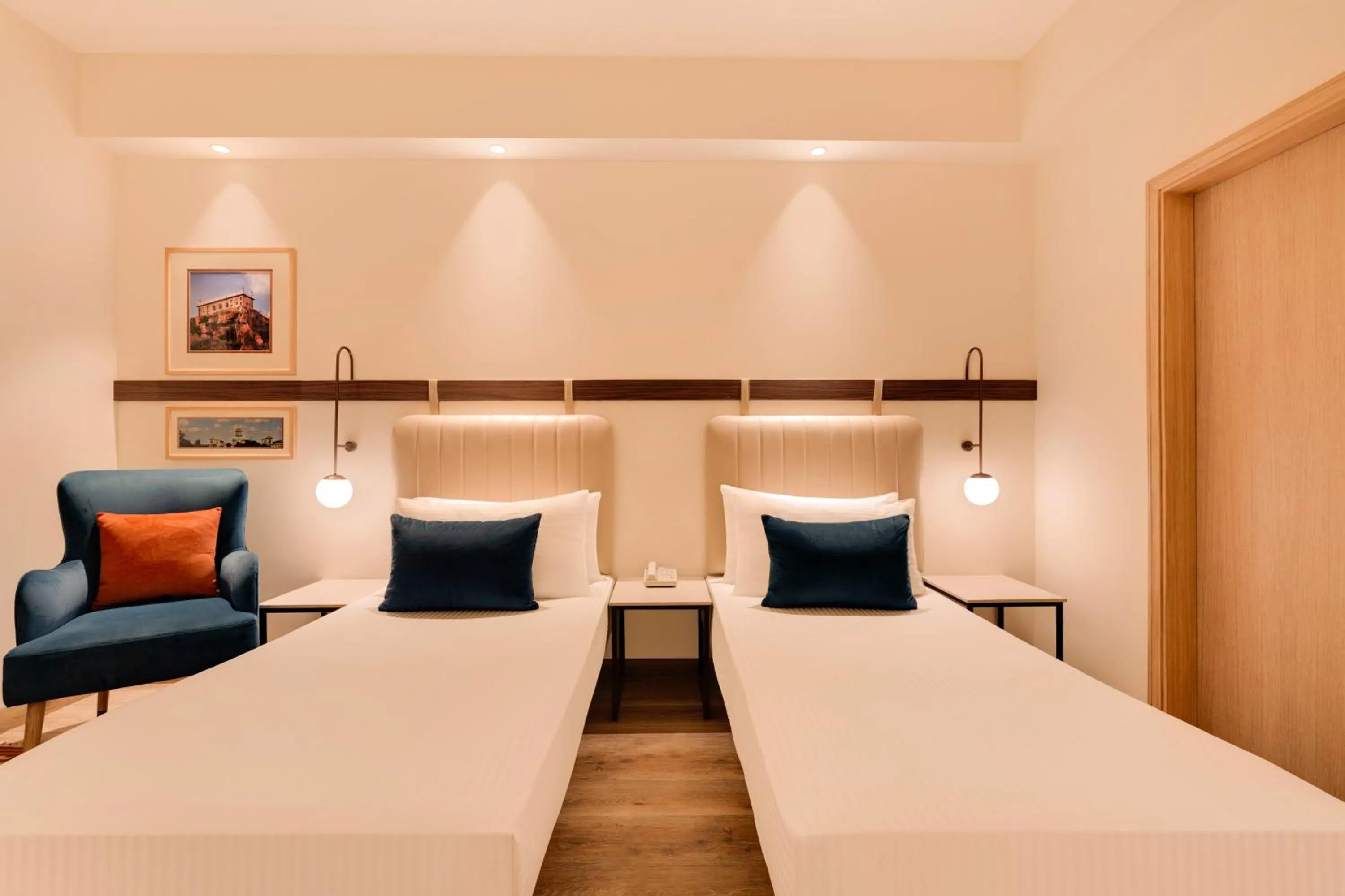 Bed in Lemon Tree Hotel, Gachibowli, Hyderabad