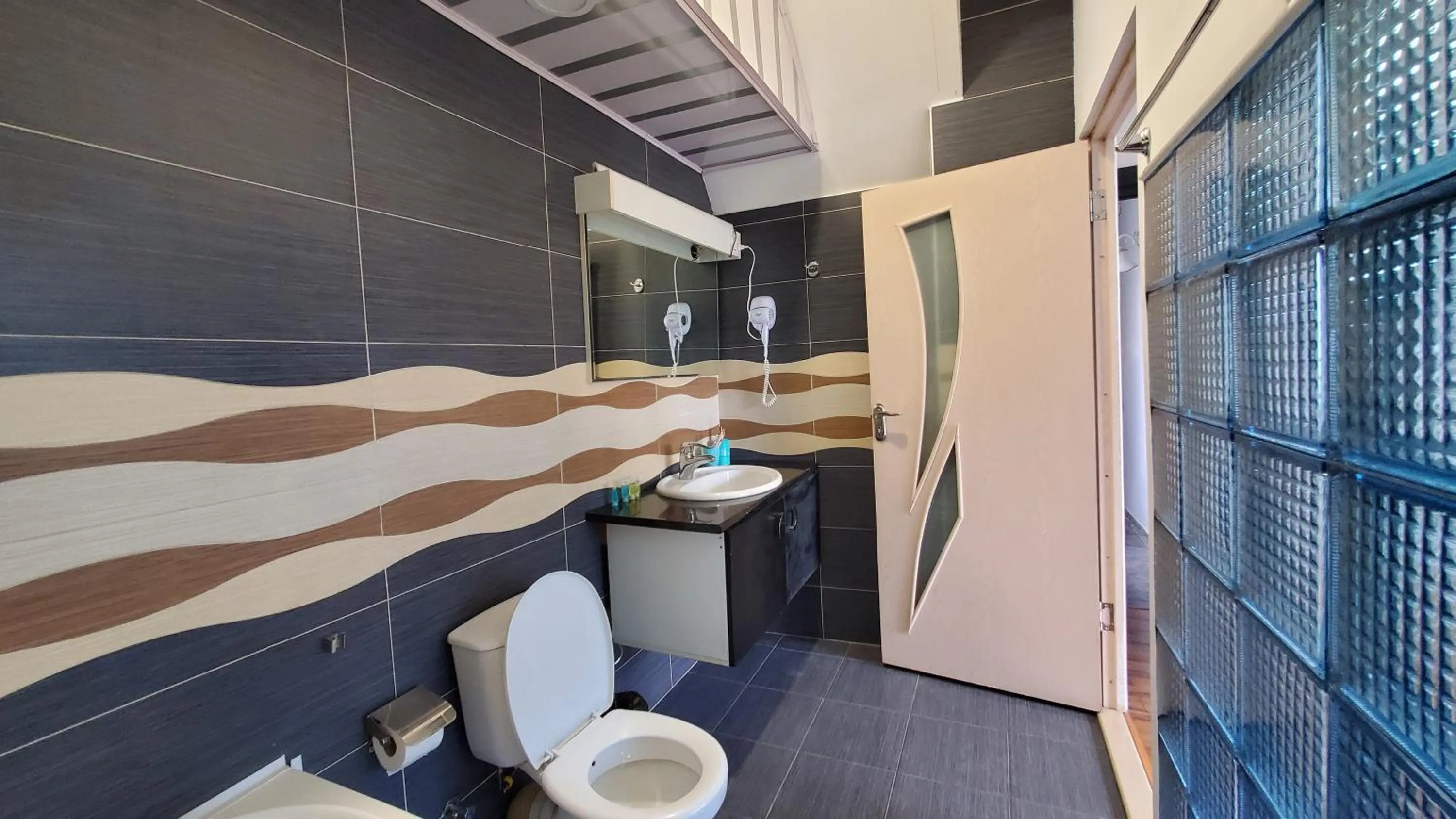 Shower in Hotel Antalia