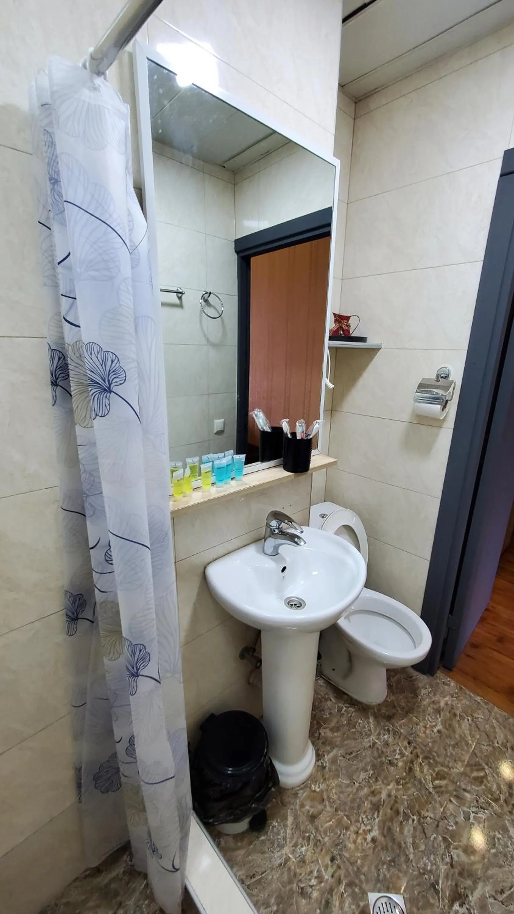 Shower in Hotel Antalia