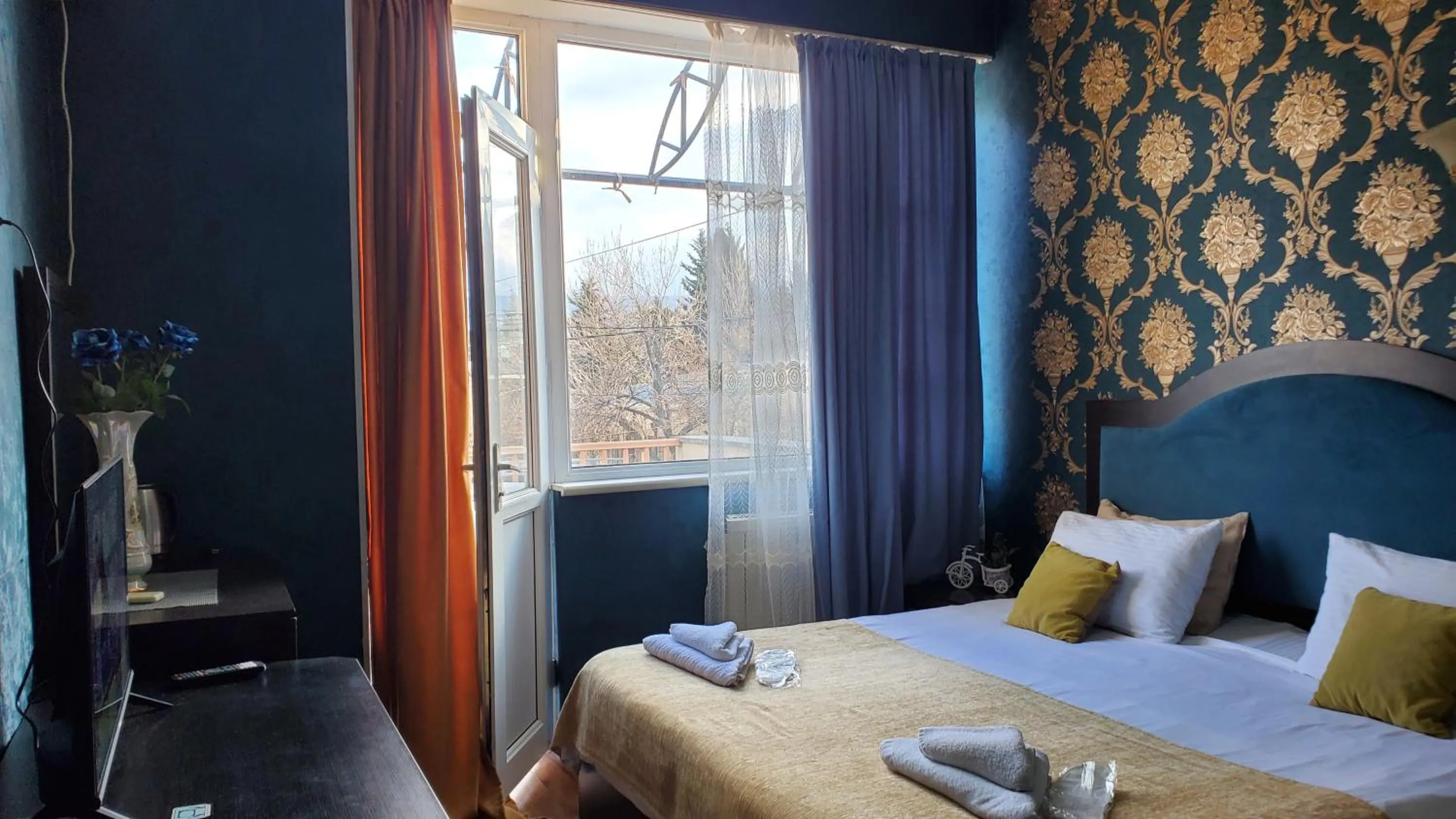 Bed in Hotel Antalia