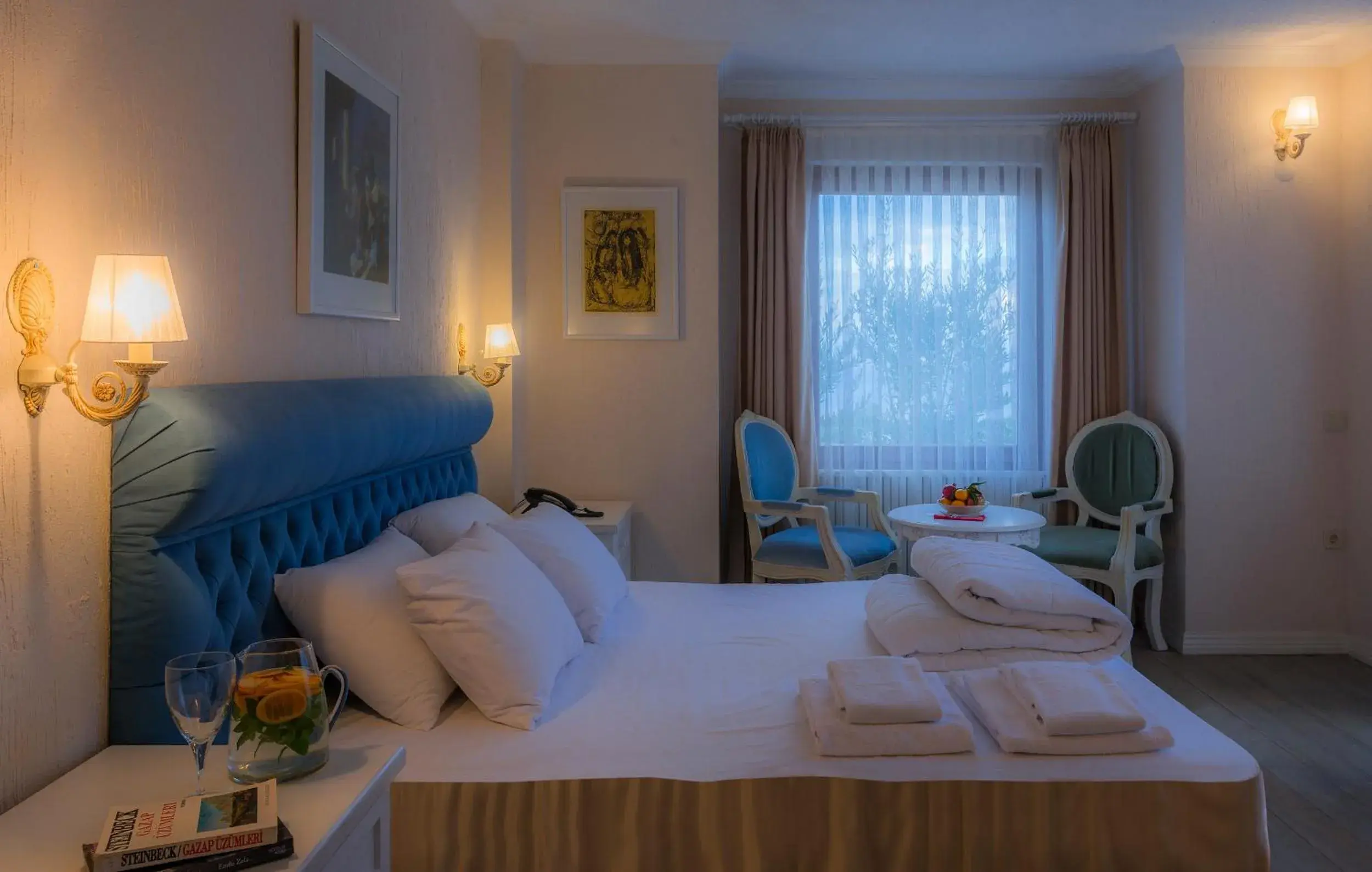 Deluxe Family Room in Aeneas Hotel Deluxe Family Room in Aeneas Hotel