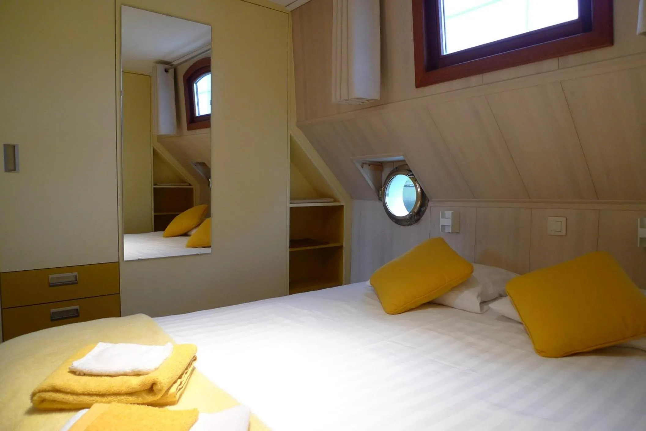 B&B Barge Johanna