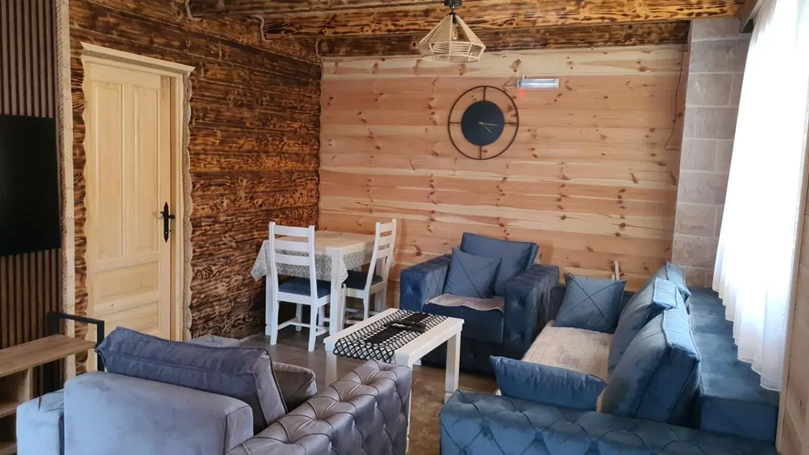Three-Bedroom House in Zagrad Homes in Zabljak Three-Bedroom House in Zagrad Homes in Zabljak