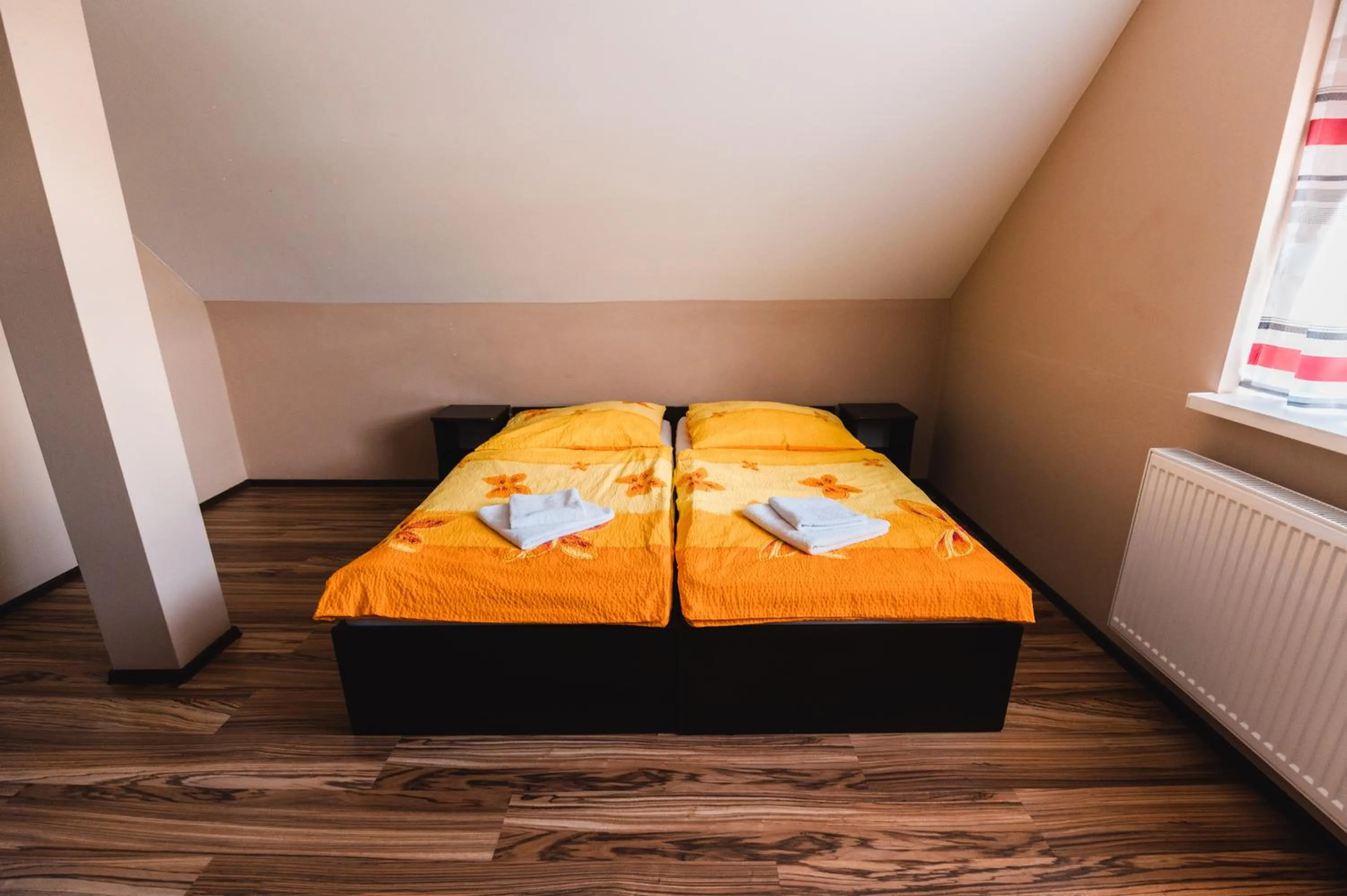 Bed in Motel ARD