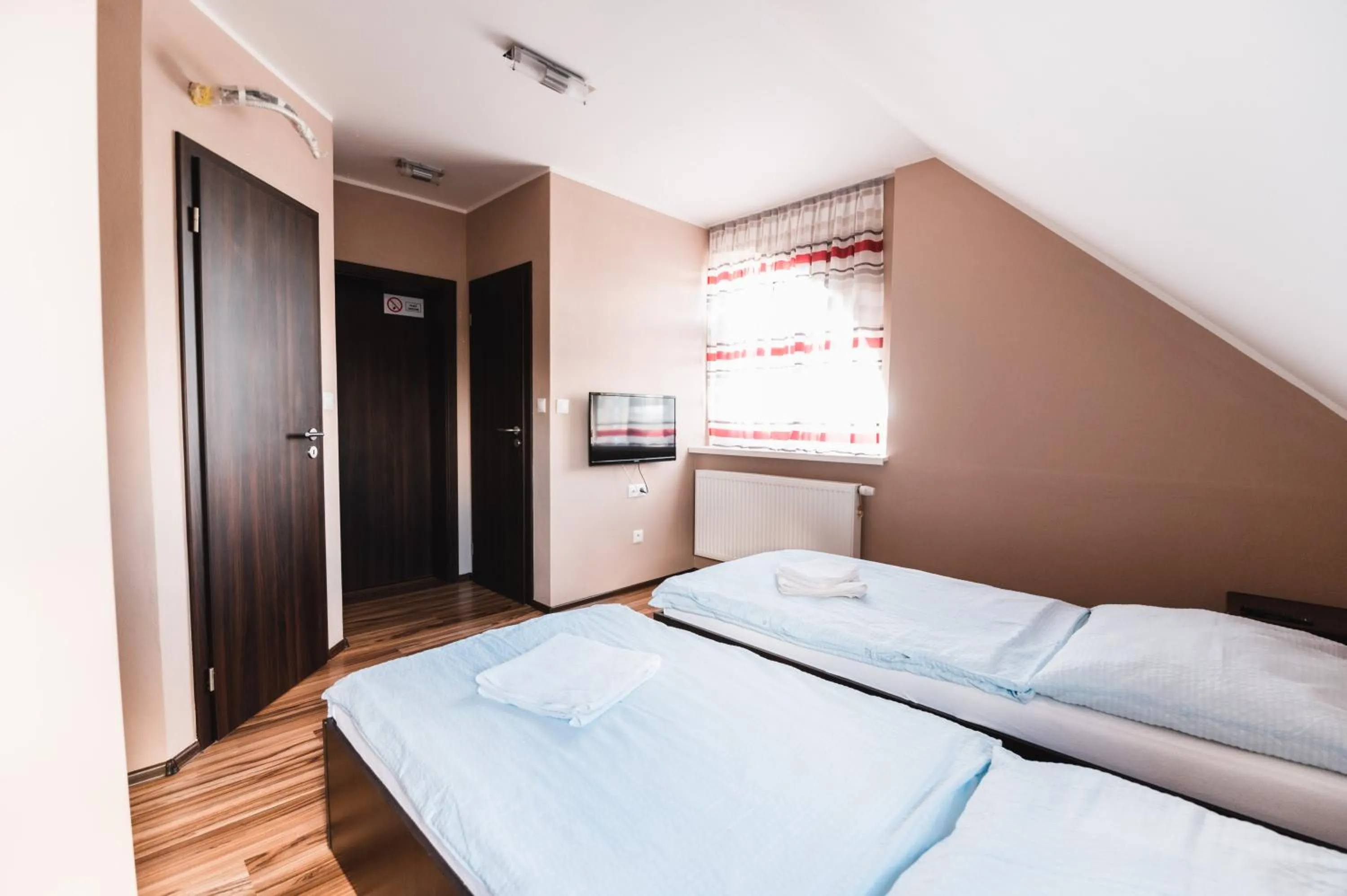 Photo of the whole room, Bed in Motel ARD