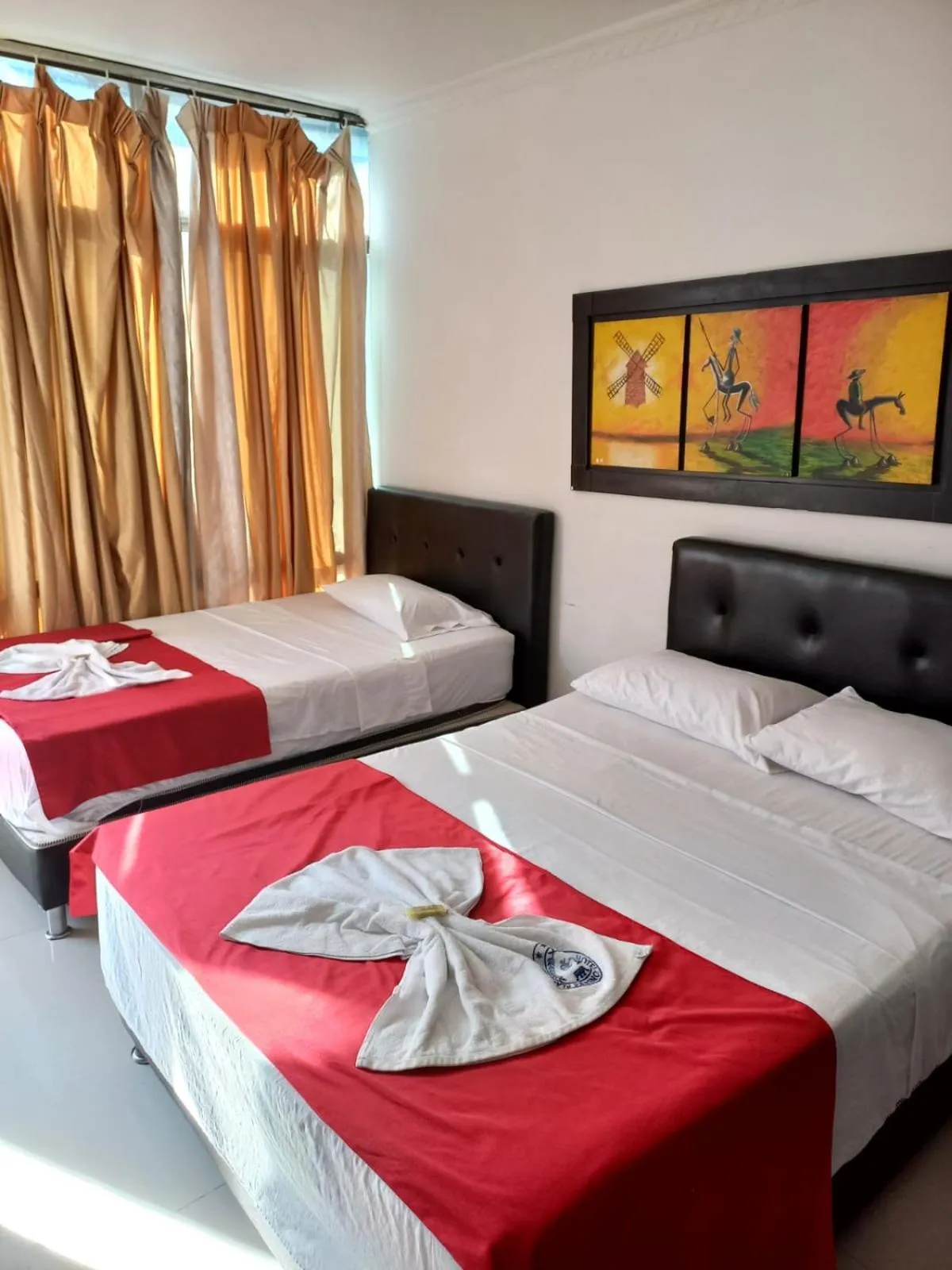 Bed in HOTEL LONDRES PLAZA