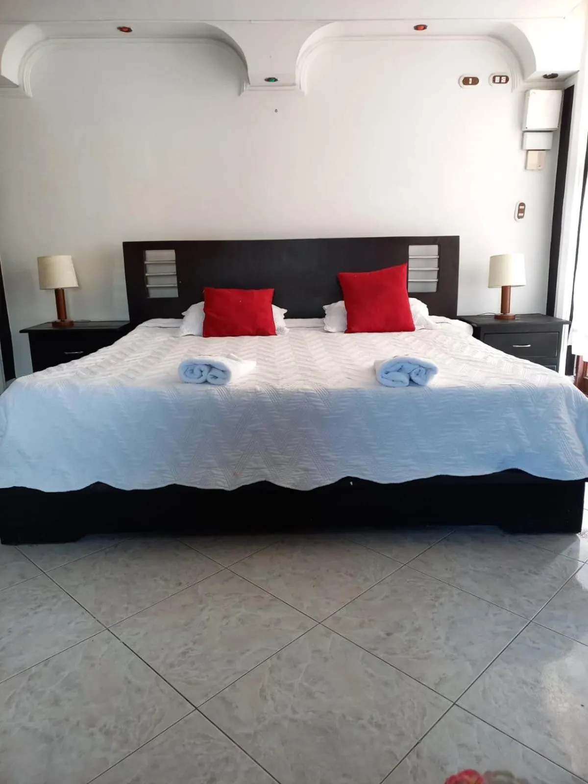 Bed in HOTEL LONDRES PLAZA