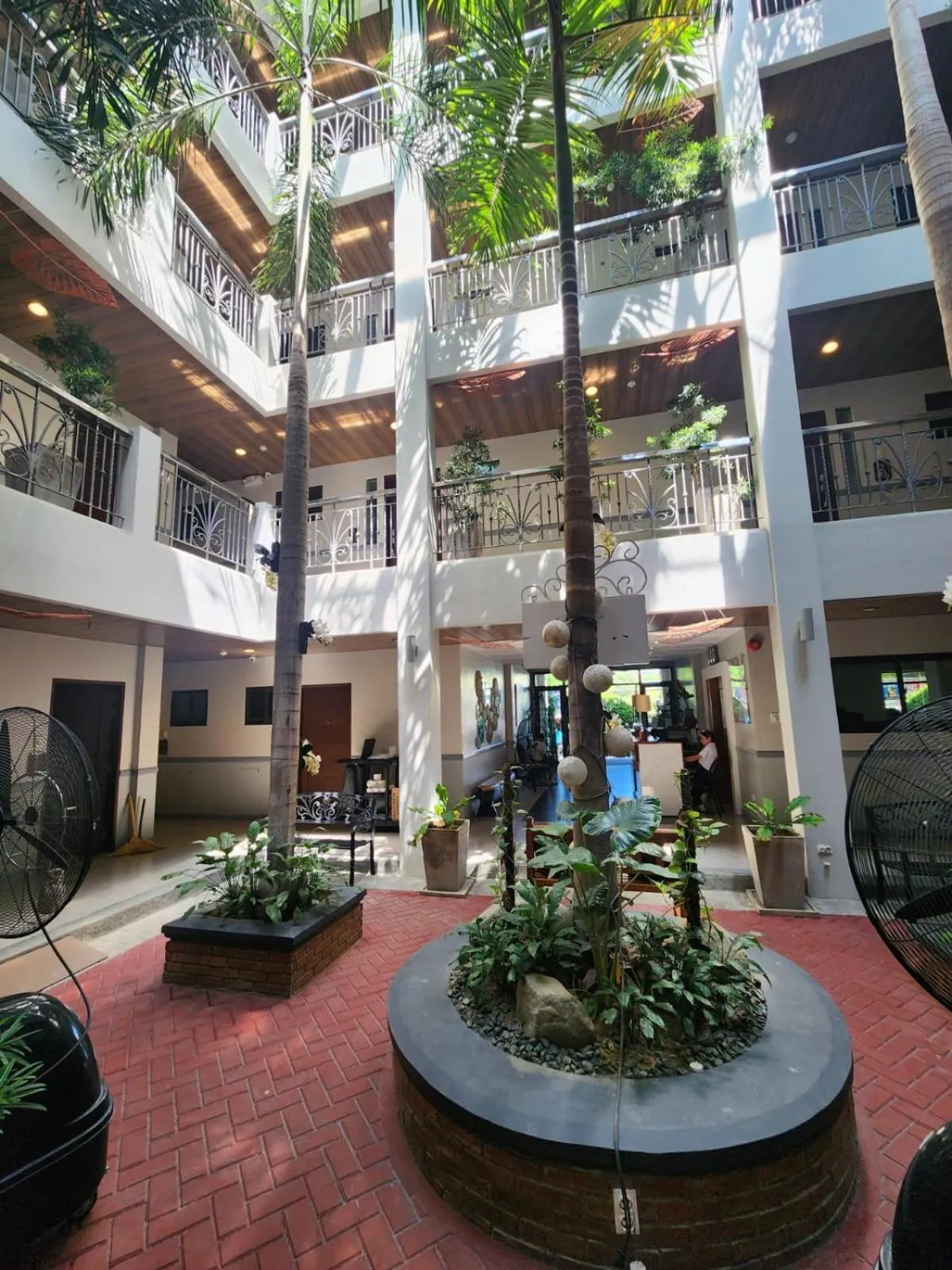 2F Vivere Condo - Govantes Properties