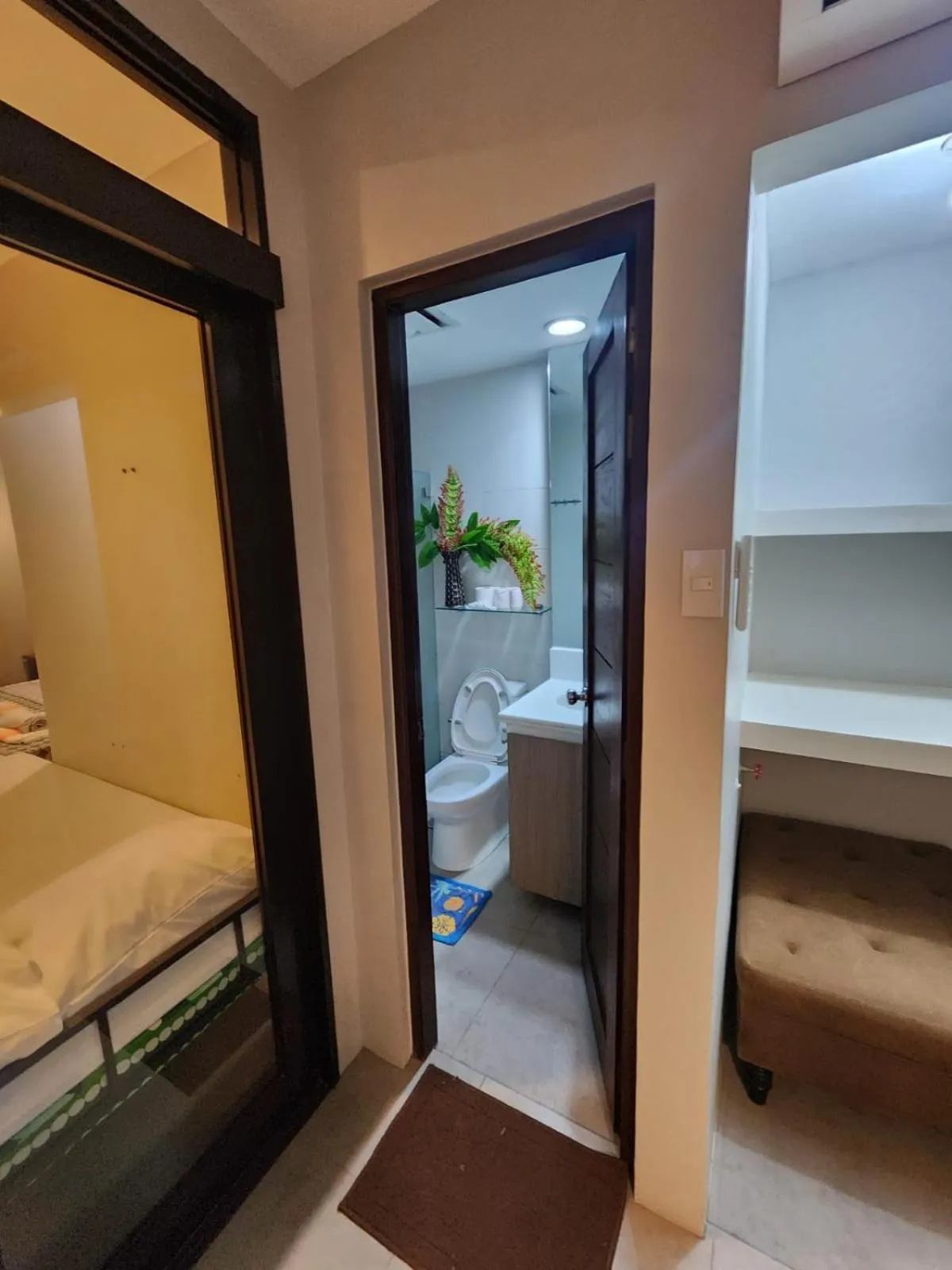 Bed in 2F Vivere Condo - Govantes Properties