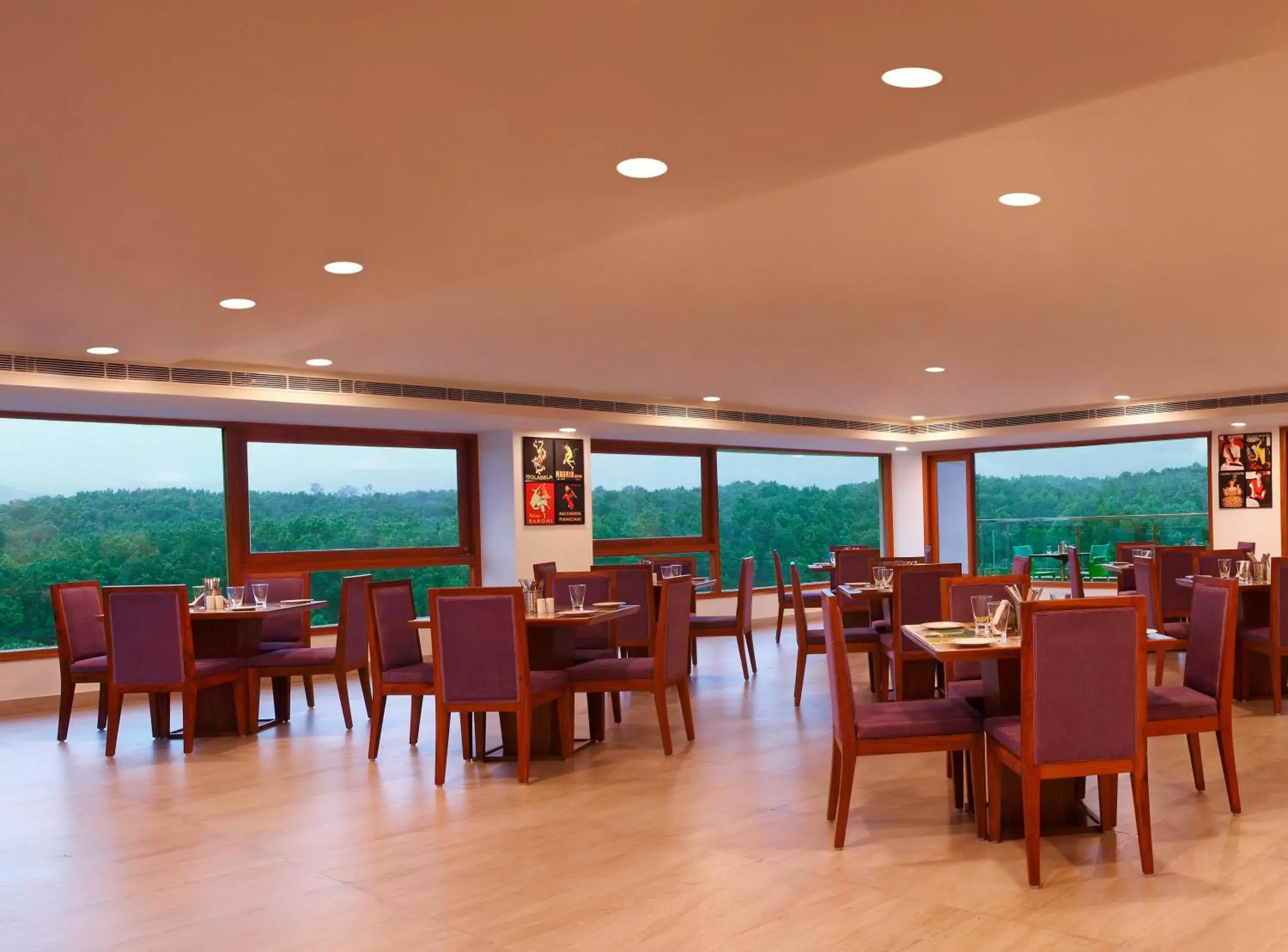 Restaurant/places to eat in Lemon Tree Hotel, Dehradun Restaurant/places to eat in Lemon Tree Hotel, Dehradun