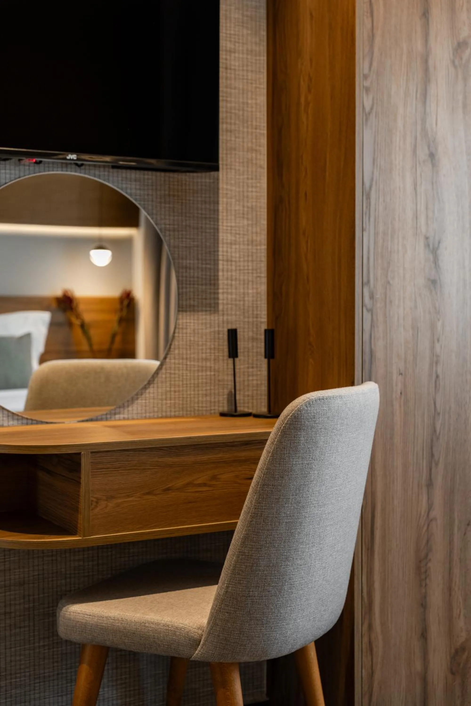 Bedroom, Bed in Omikron Luxury Residences by Semavί