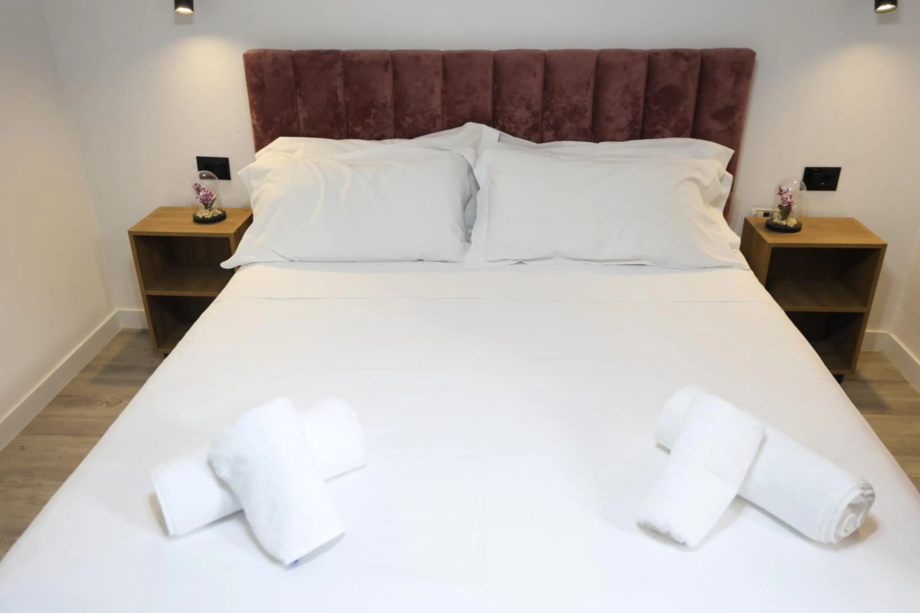 Bedroom, Bed in Vila Alizee Hotel