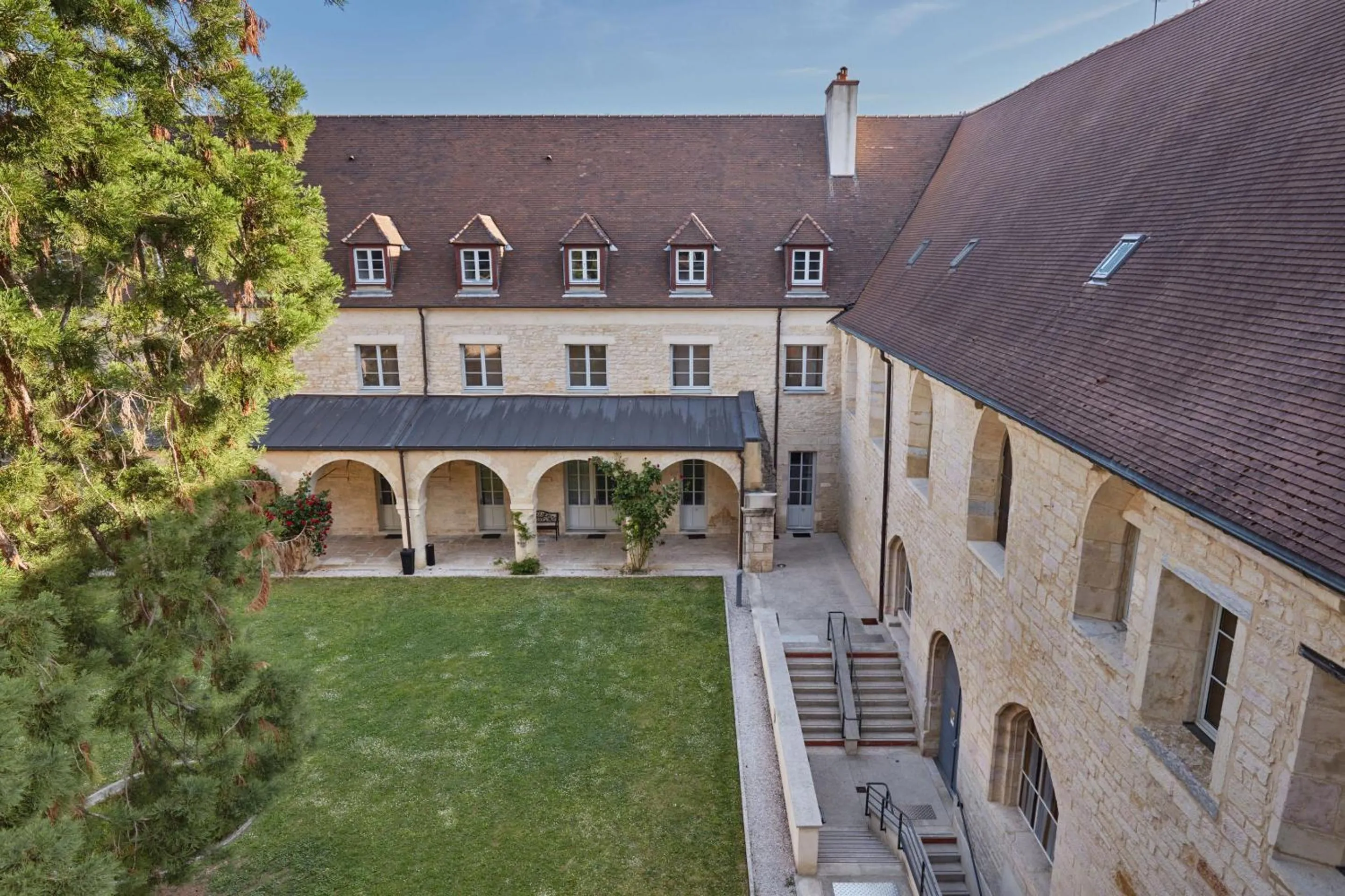 Property building in Appart'hôtel Odalys City - Dijon Centre Les Cordeliers