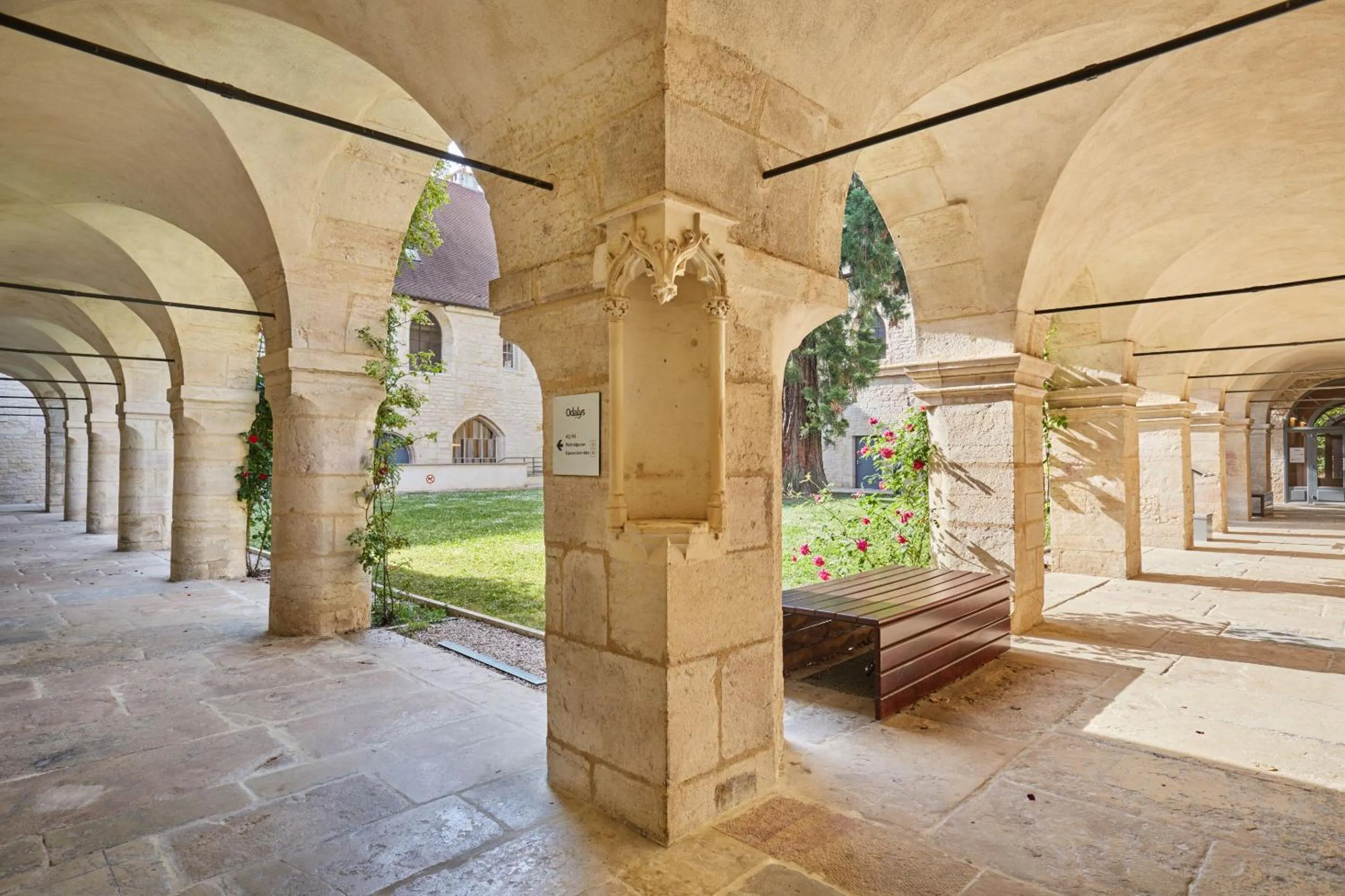 Property building in Appart'hôtel Odalys City - Dijon Centre Les Cordeliers