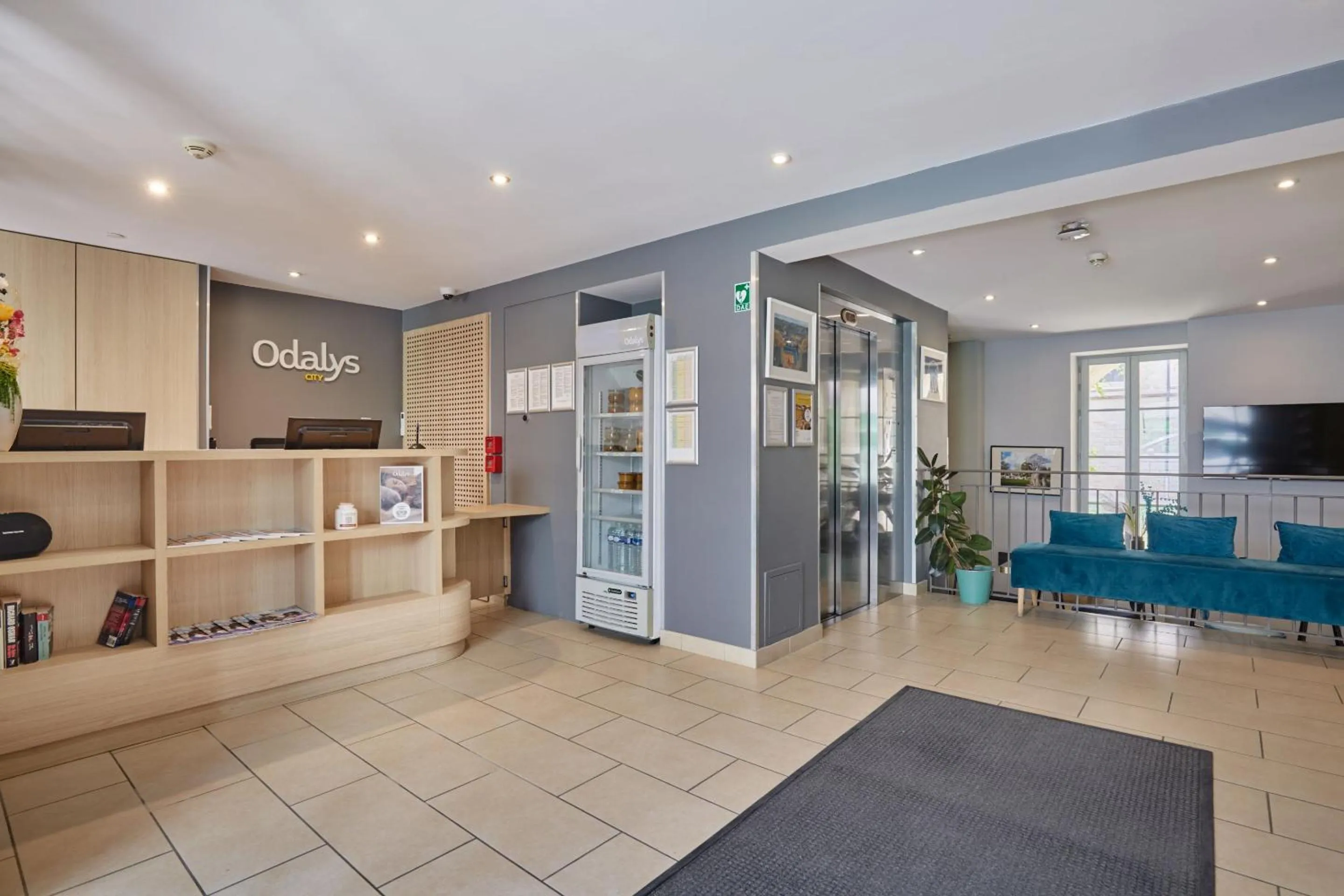 Lobby or reception in Appart'hôtel Odalys City - Dijon Centre Les Cordeliers