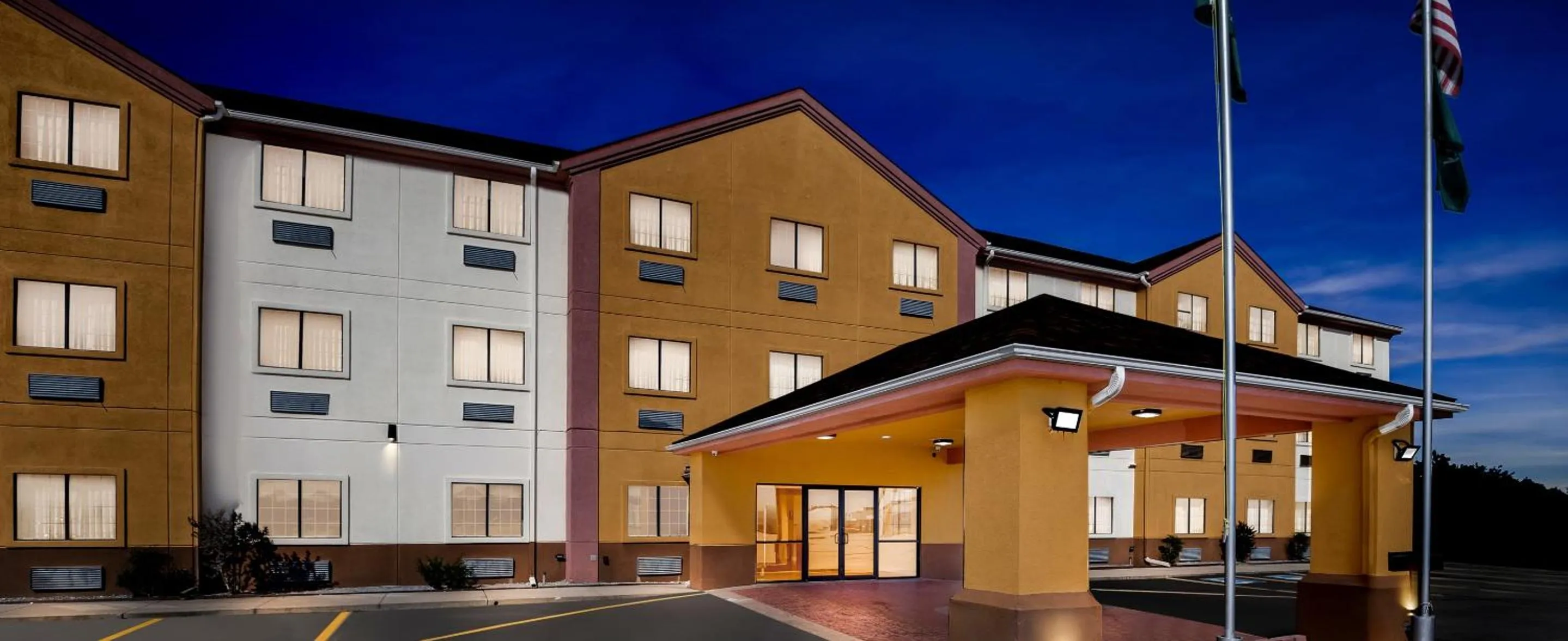 Property building in Quality Inn & Suites McAlester on Hwy 69