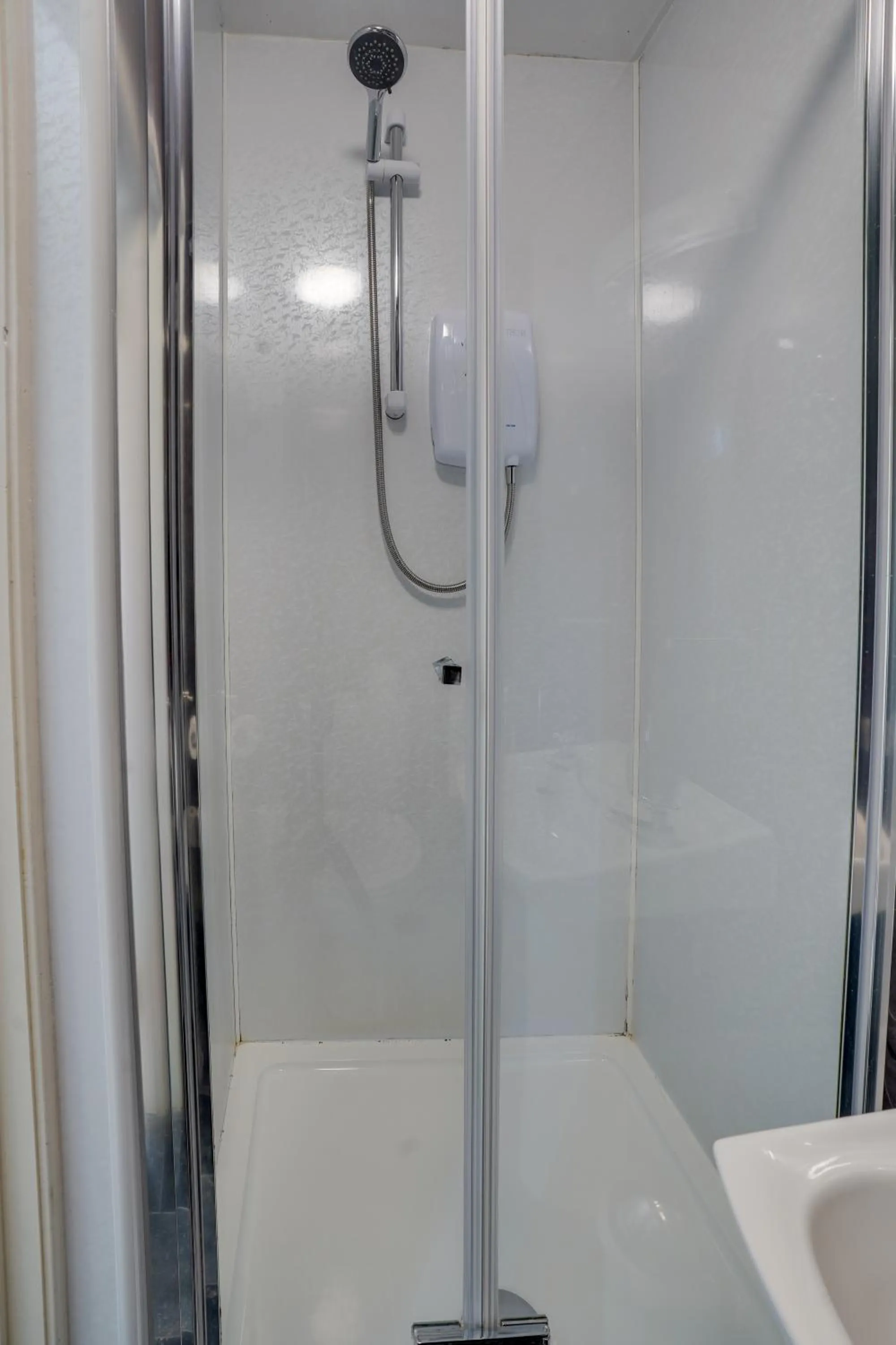 Shower in The County Hotel - Self Check-In, Ultra Fast WI-FI, Free Parking, Central Location