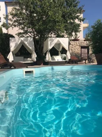 Swimming pool in Villa Bougenvilia Tomas