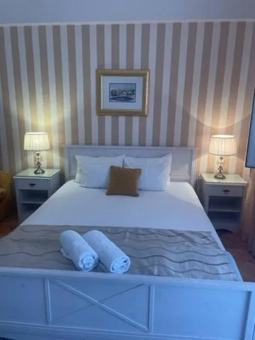 Bed in Villa Bougenvilia Tomas