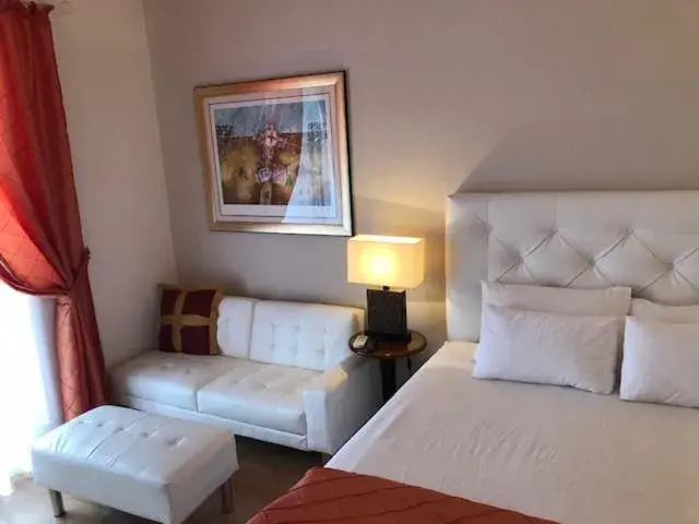 Two-Bedroom Apartment with Balcony and Sea View in Villa Bougenvilia Tomas Two-Bedroom Apartment with Balcony and Sea View in Villa Bougenvilia Tomas